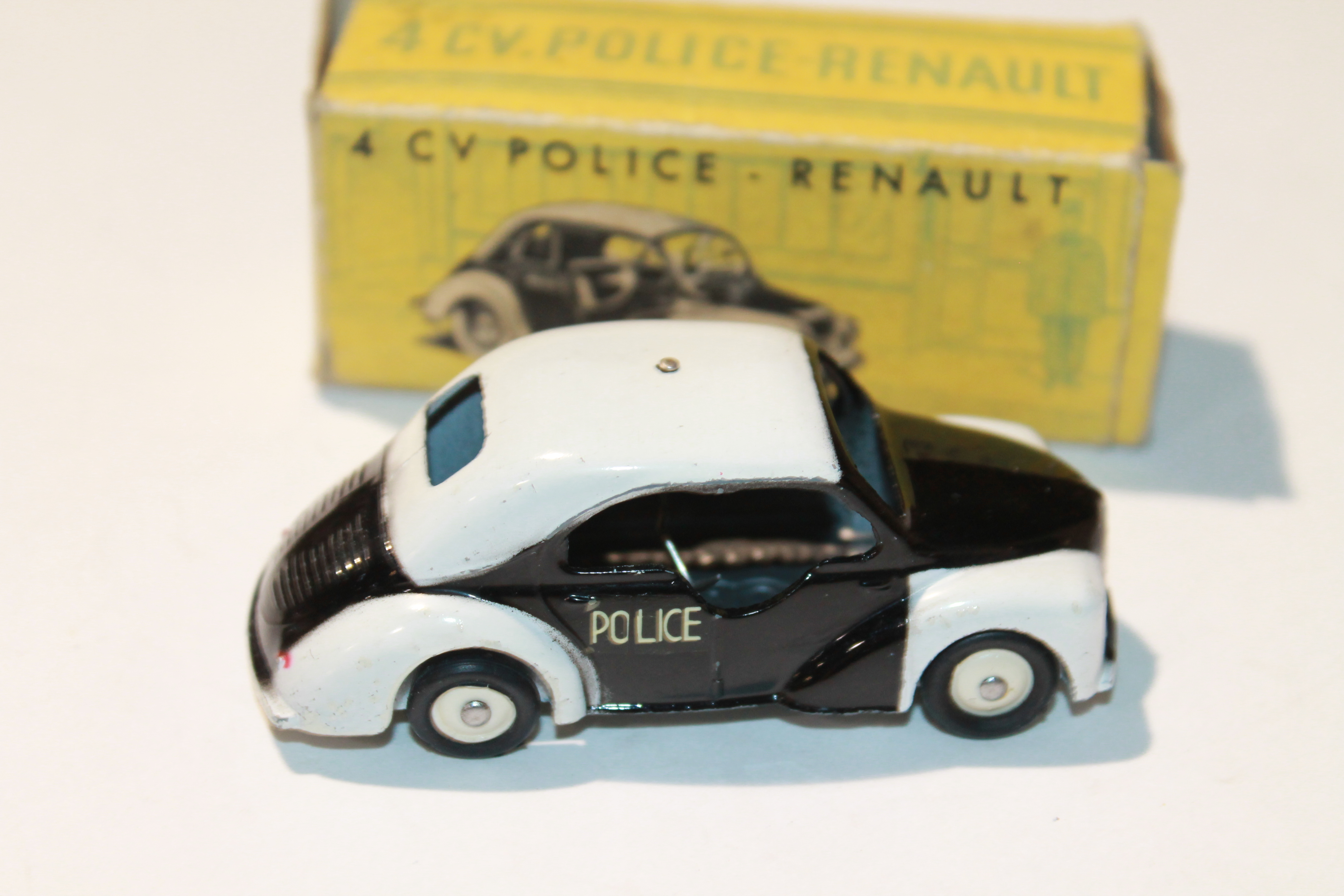 RENAULT 4CV POLICE CIJ 1/43°