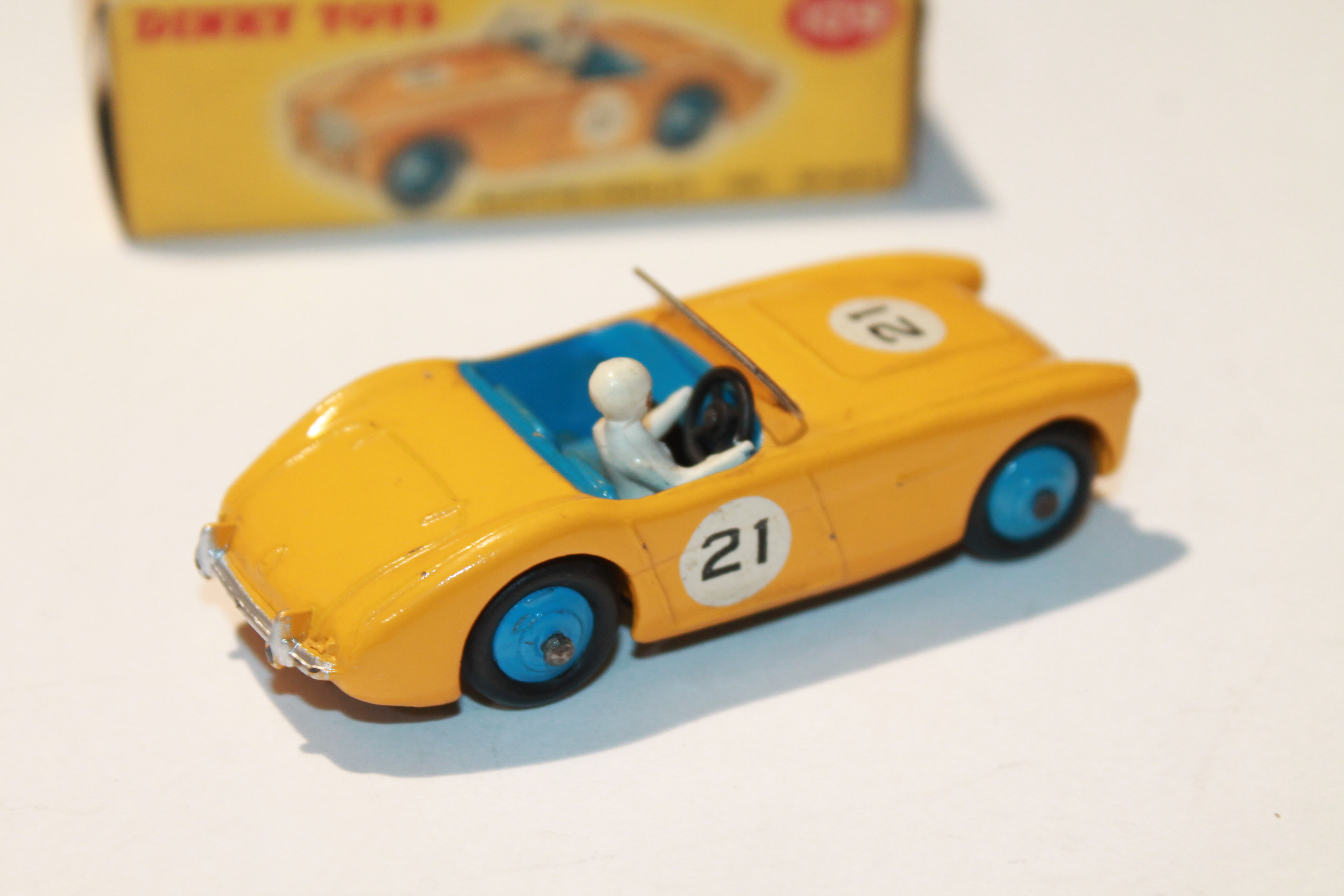 AUSTIN HEALEY 100 SPORT DINKY TOYS 1/43°