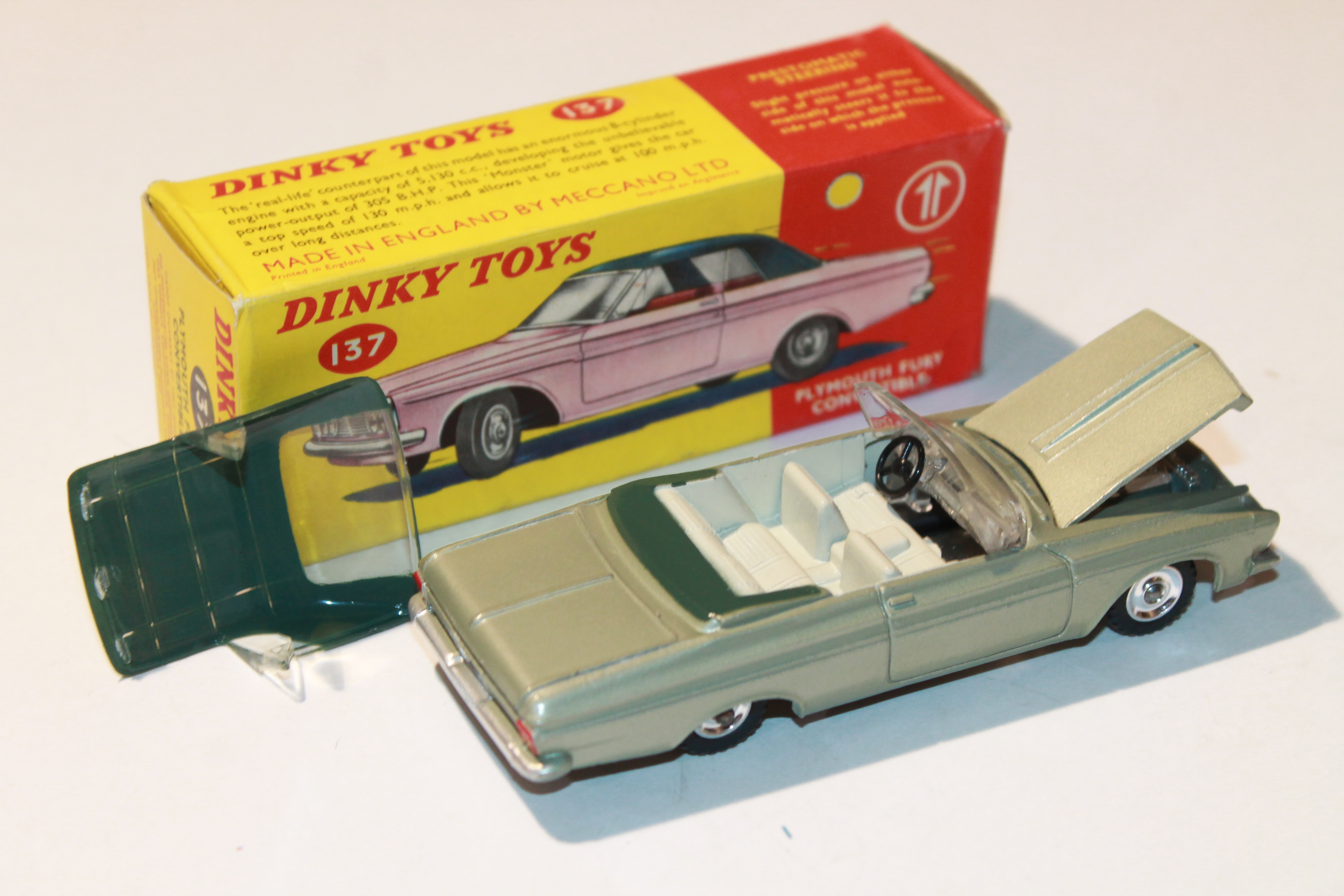 Dinky 115 137 Plymouth Fury Reproduction Repro Plastic Male Driver Figure