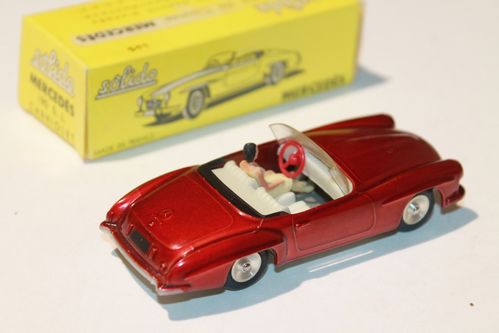 MERCEDES 190SL ROUGE SOLIDO 1/43°