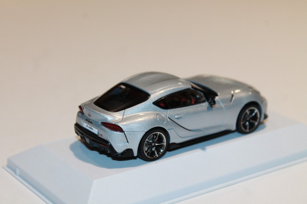 TOYOTA SUPRA GR GRIS METAL IXO 1/43°