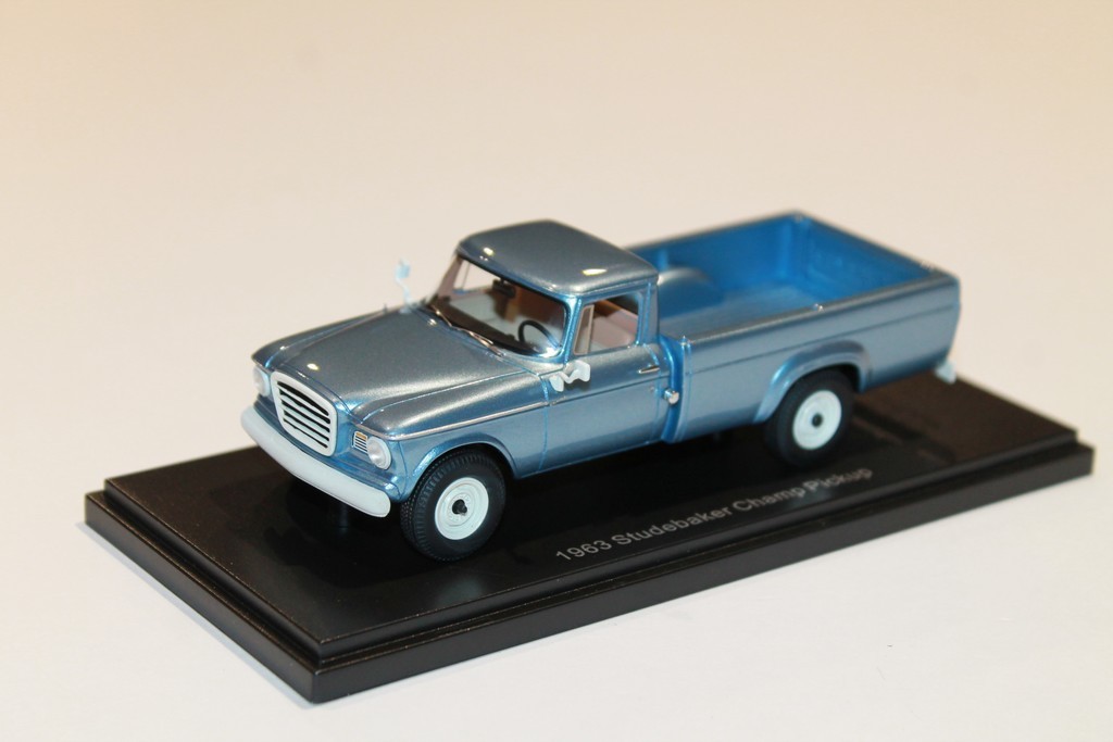 STUDEBAKER CHAMP PICKUP BLEU NEO 1/43°
