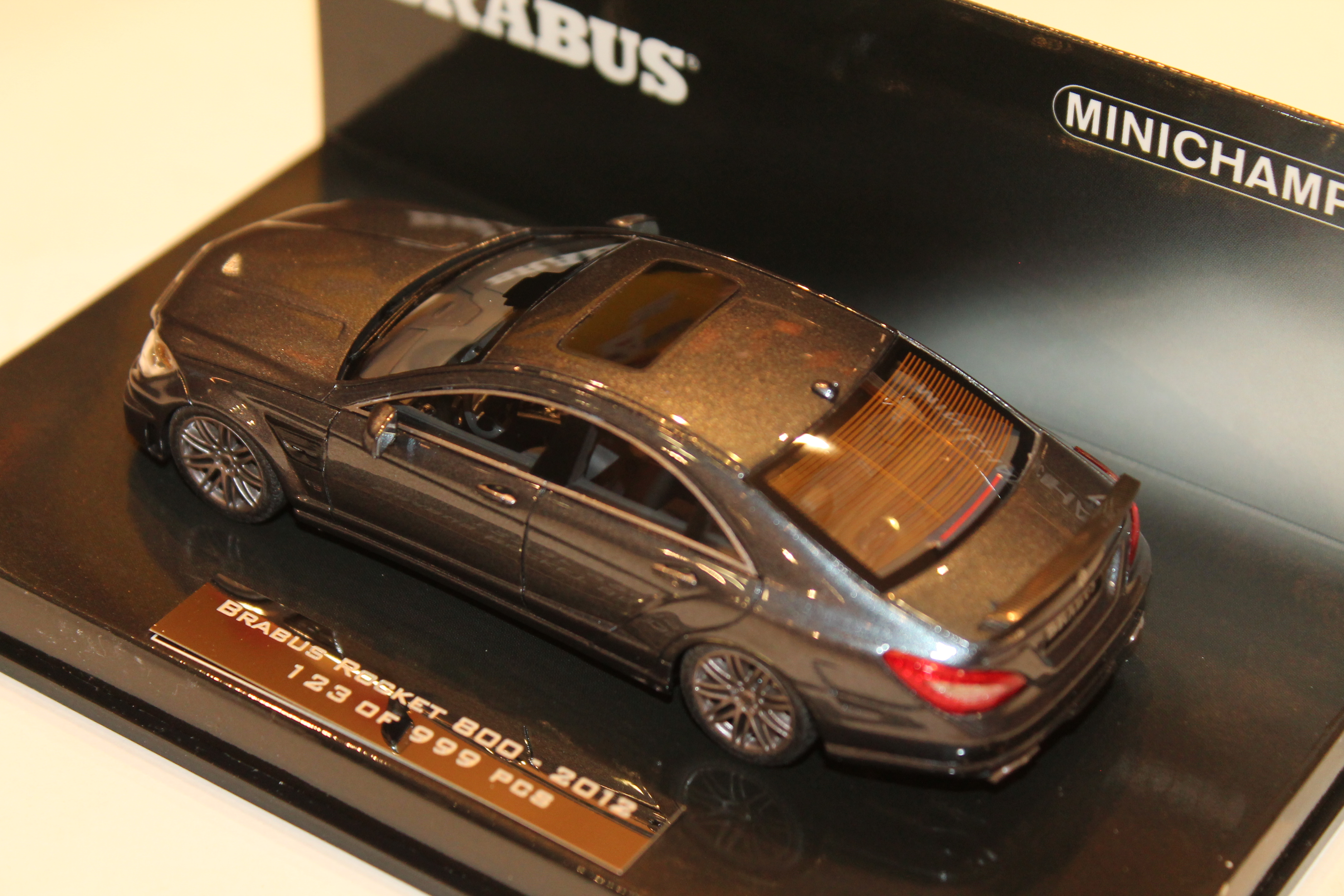 MERCEDES BENZ BRABUS ROCKET 800 NOIR 2012 MINICHAMPS 1/43°