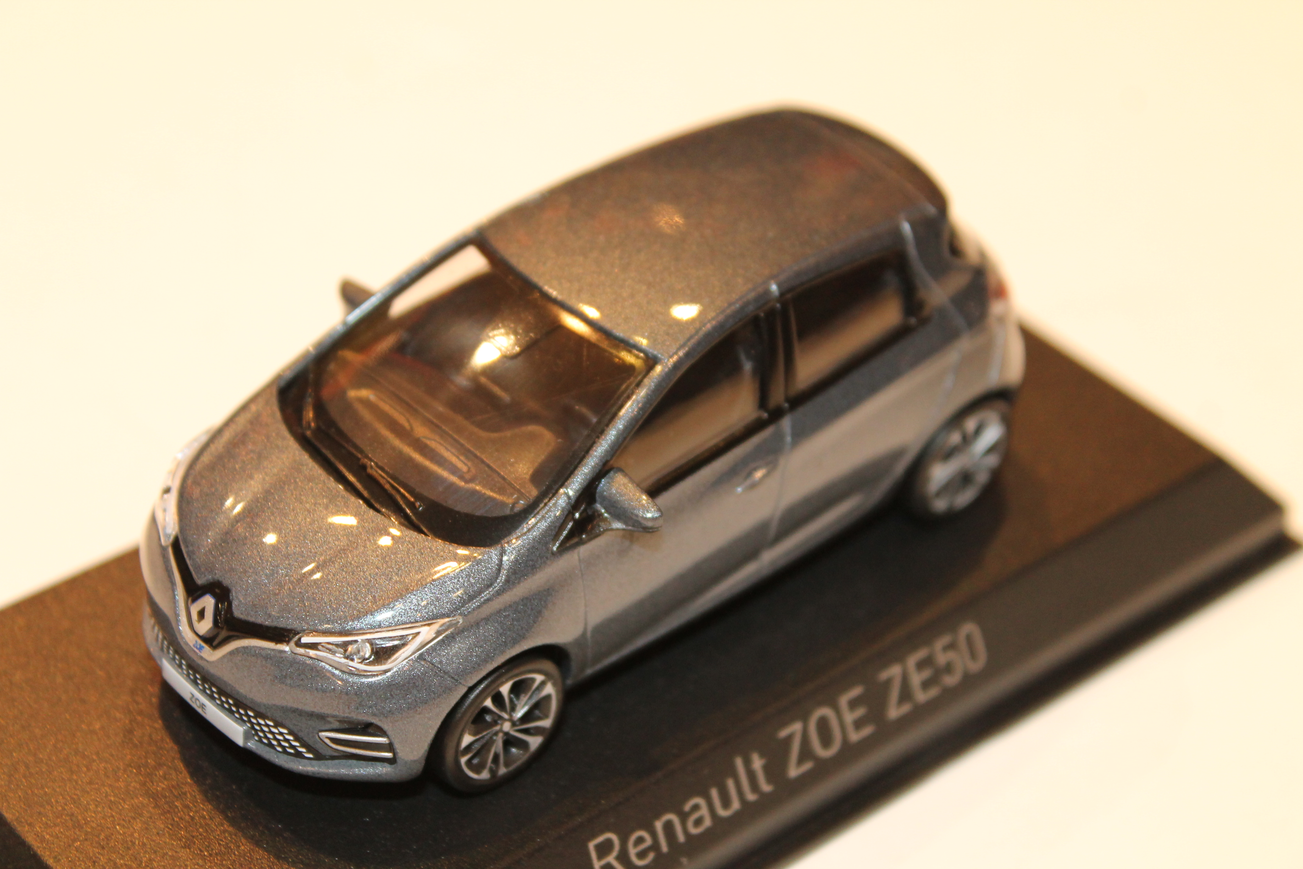 RENAULT ZOE ZE50 GRISE 2020 NOREV 1/43°