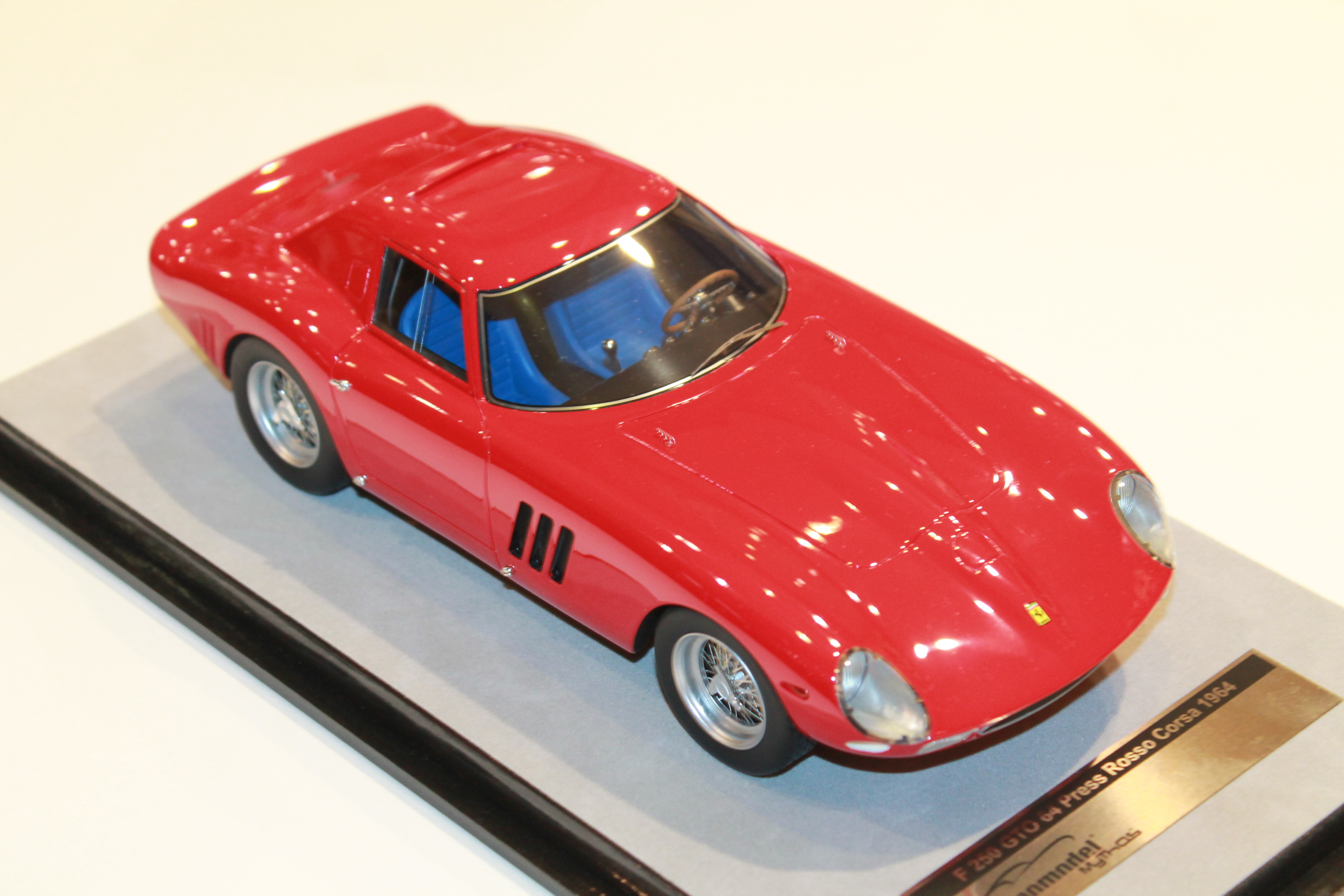 FERRARI 250 GTO ROUGE 1964 TECHNOMODEL 1/18°