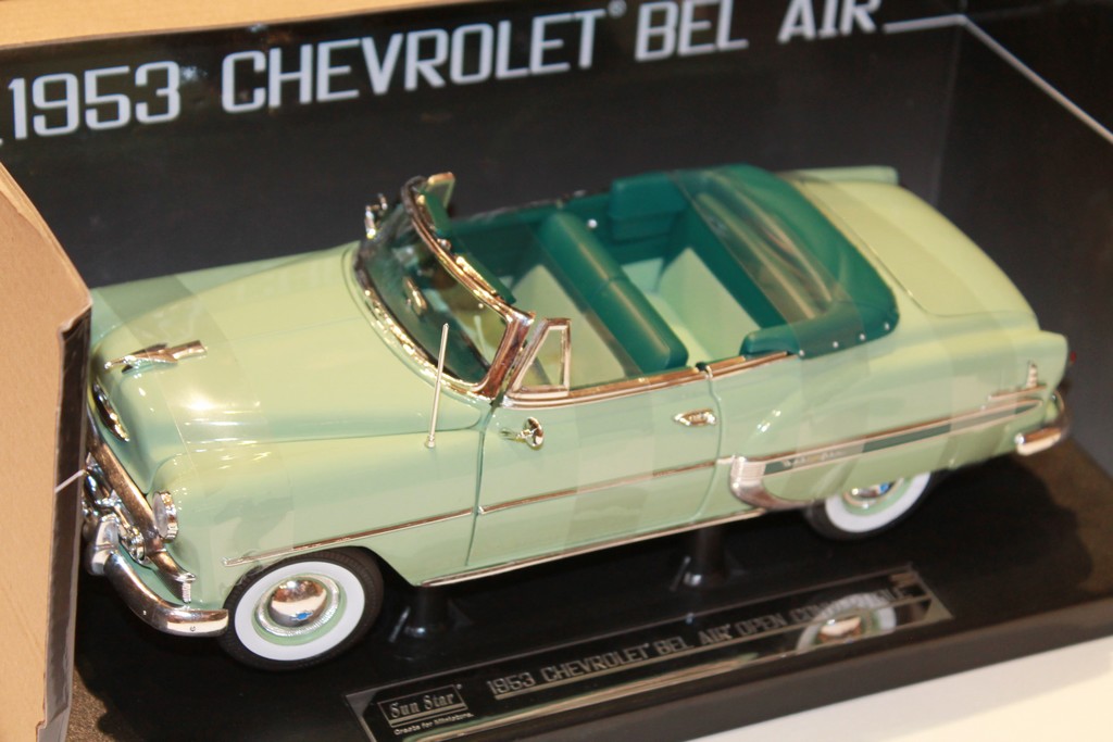 CHEVROLET BEL AIR OPEN CABRIOLET  VERT 1953 SUNSTAR 1/18°