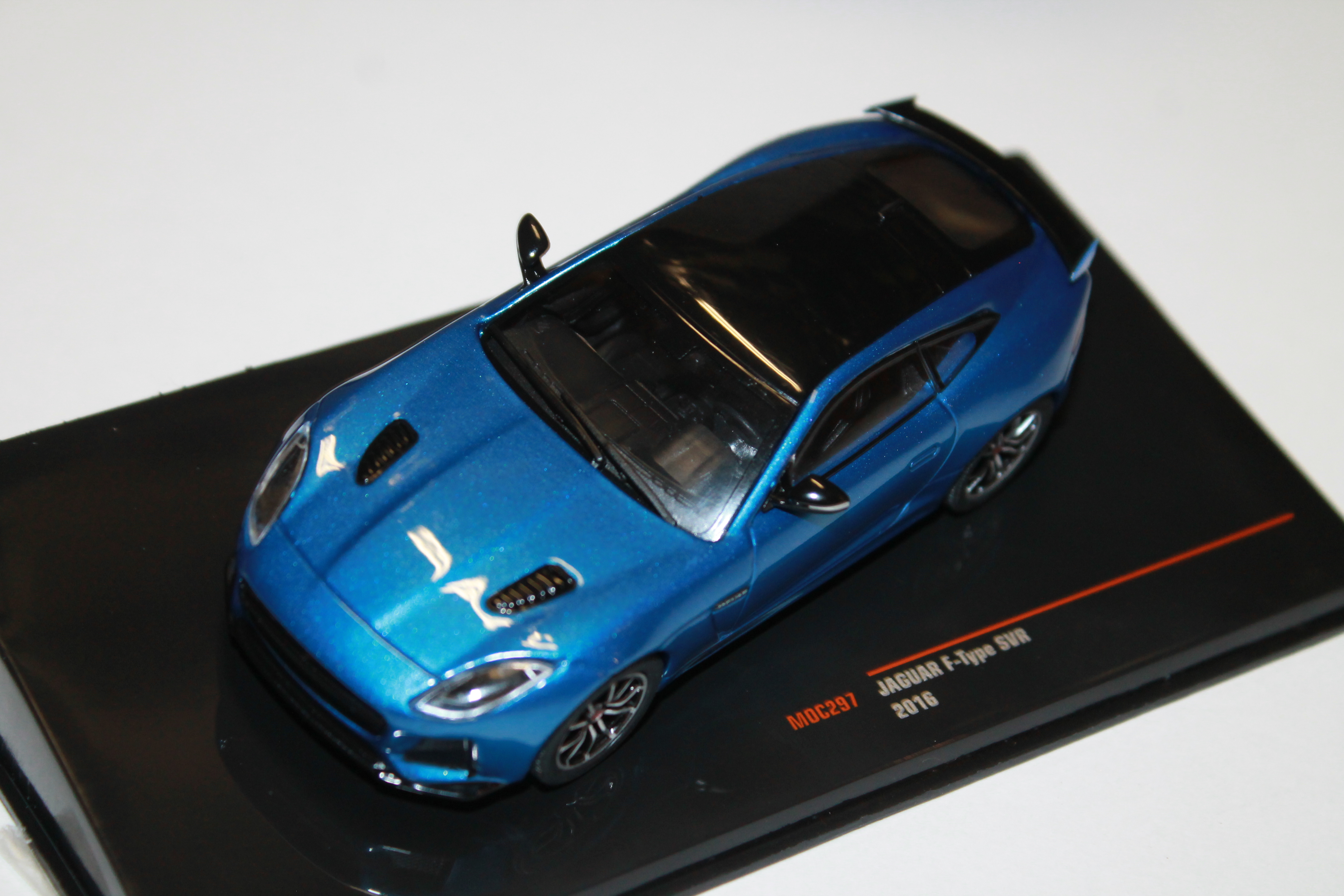 JAGUAR F-TYPE SVR 2016 IXO 1/43°