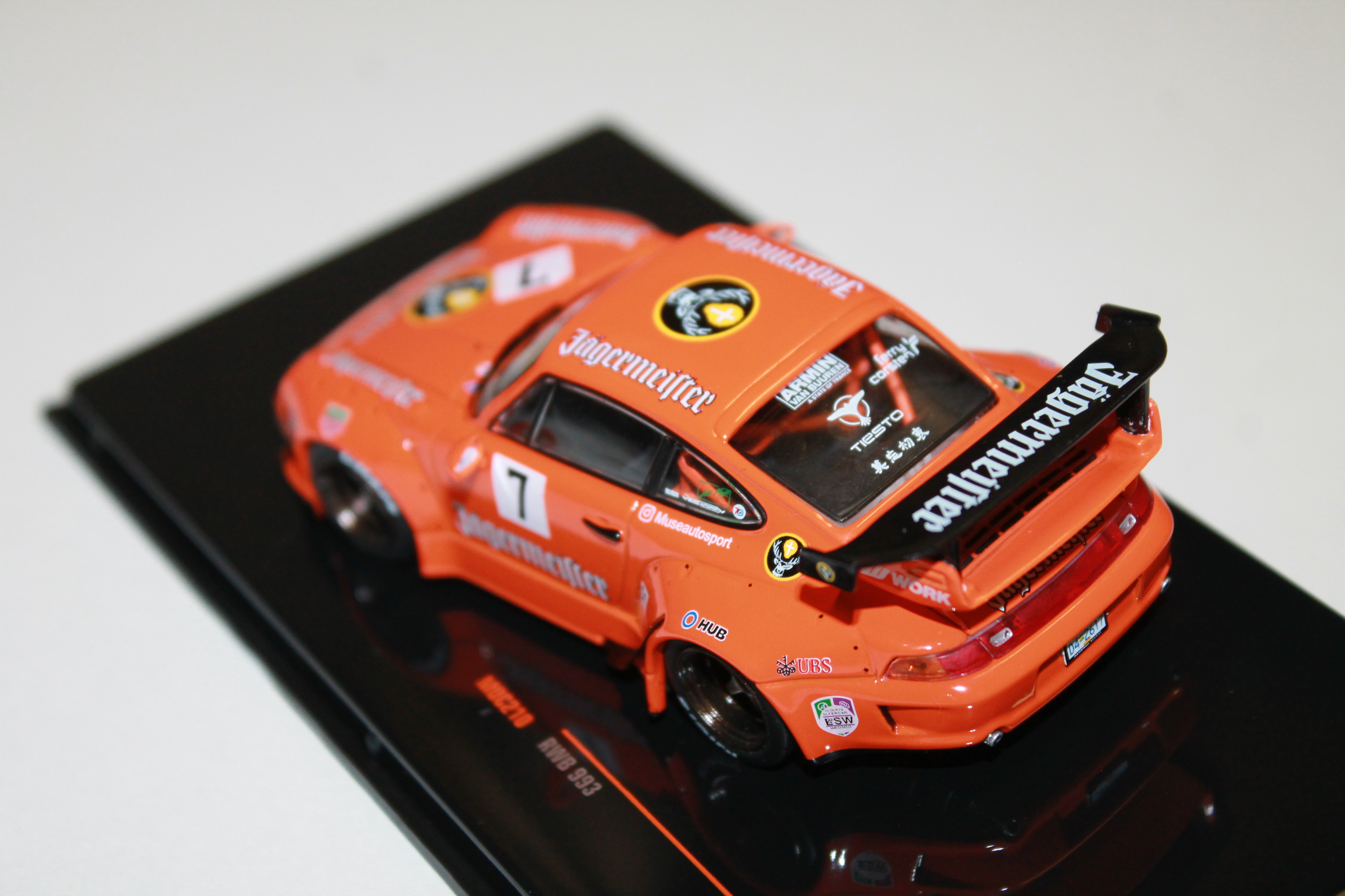 PORSCHE RWB 993 ORANGE JAGERMEISTER IXO 1/43°