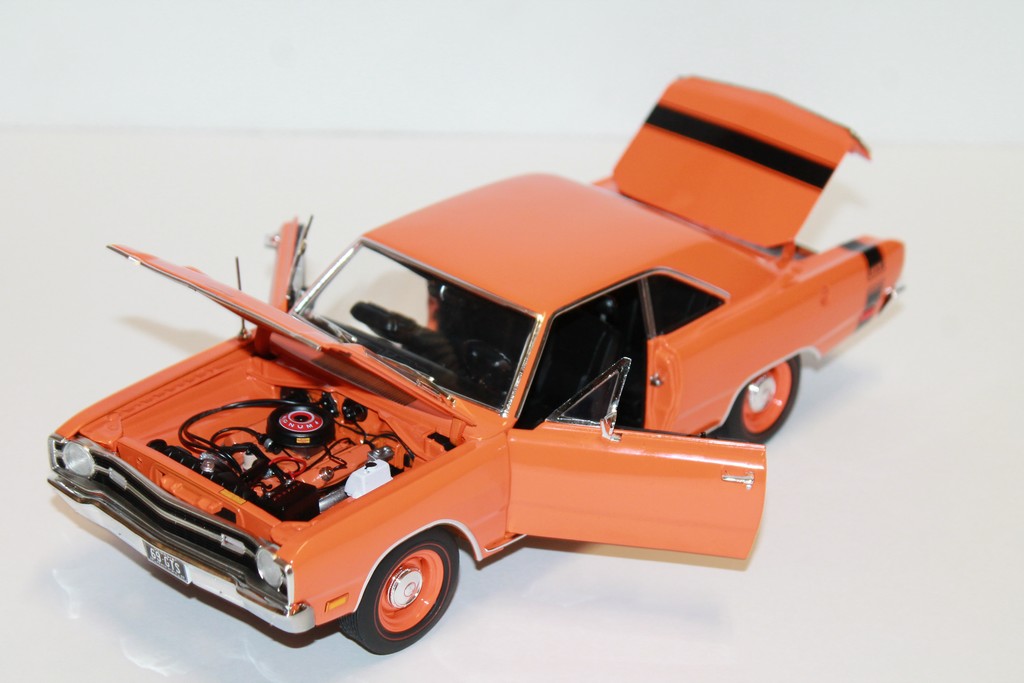 DODGE DART ORAGNE GTS 440 1969 ACME 1/18°