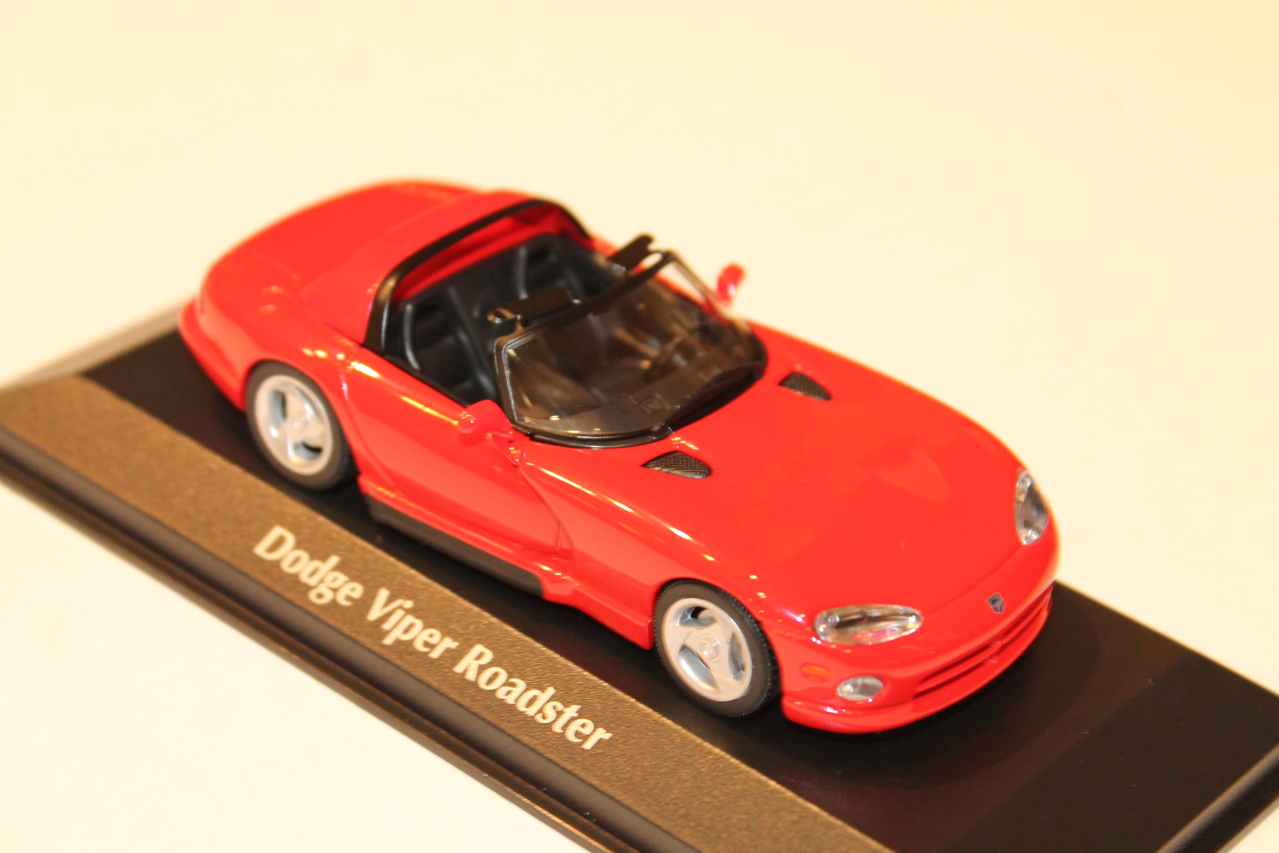 Dodge Viper Coupé 1993 Noir 1/43 Minichamps 430144024