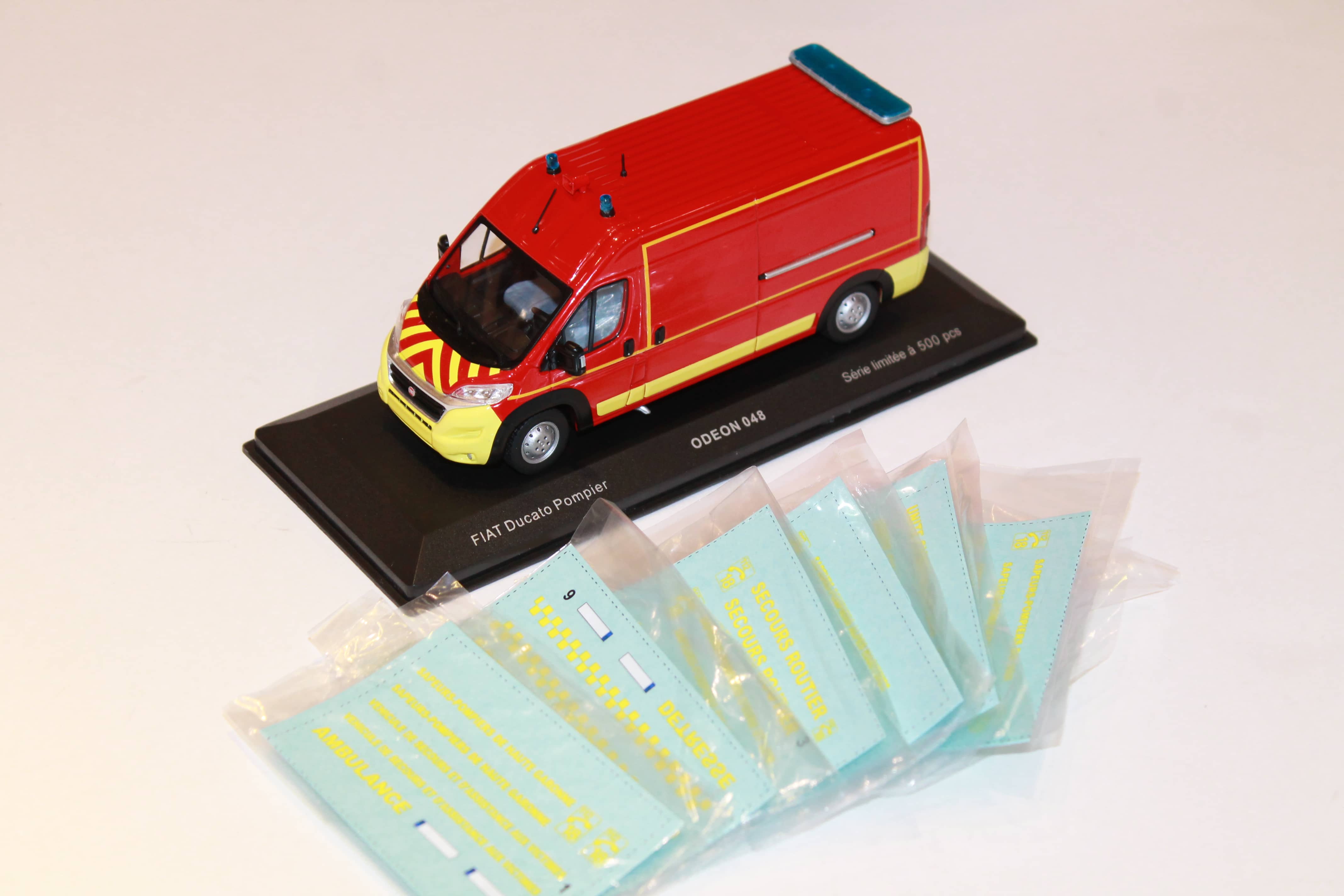 AUTO ECHELLE DE POMPIERS 1/43 DINKY TOYS