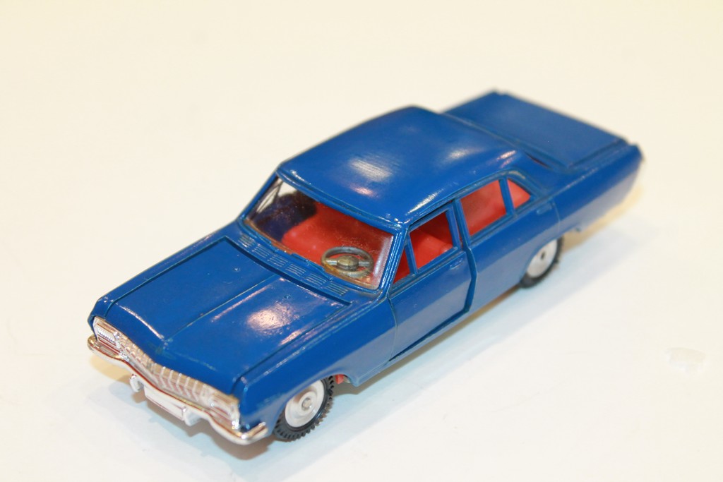 OPEL AMIRAL BLEU GAMA 1/43°