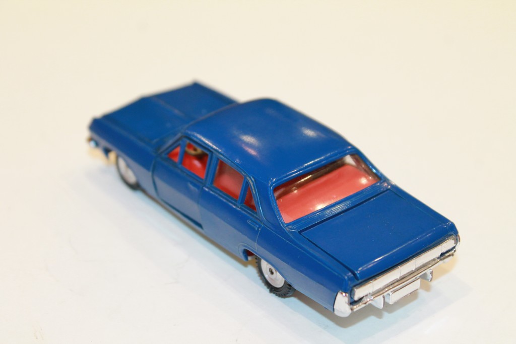 OPEL AMIRAL BLEU GAMA 1/43°