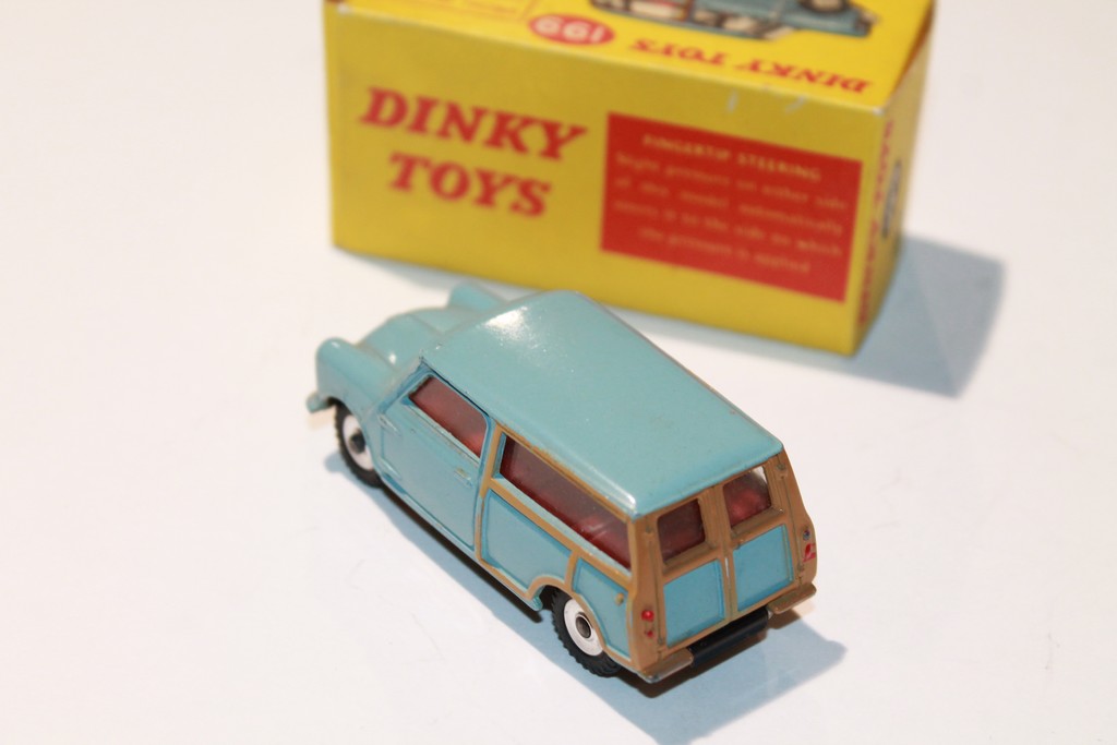 AUSTIN SEVEN COUTRYMAN DINKY TOYS 1/43°