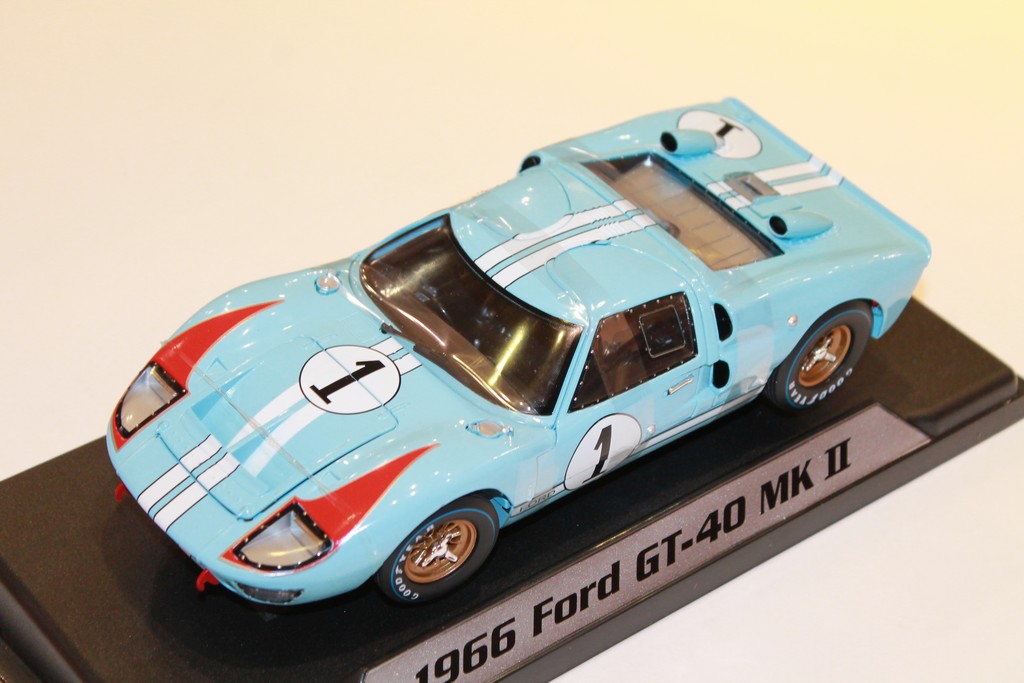 FORD GT40 MKII LE MANS 66 ACME 1/18°