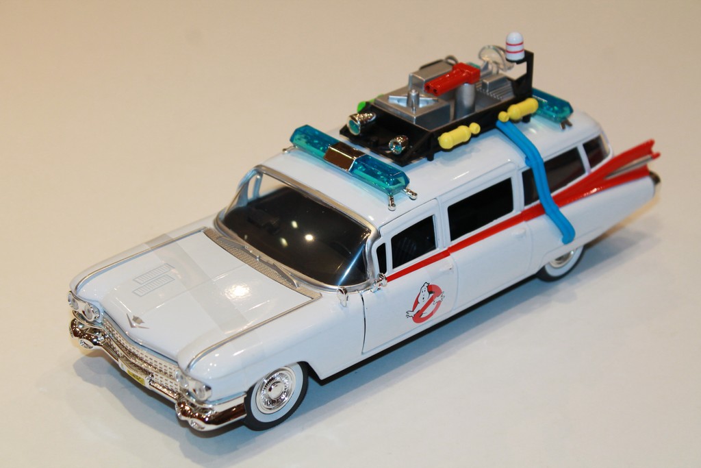 CADILLAC ECTO-1 "GHOSTBUSTERS" JADA 1/24°