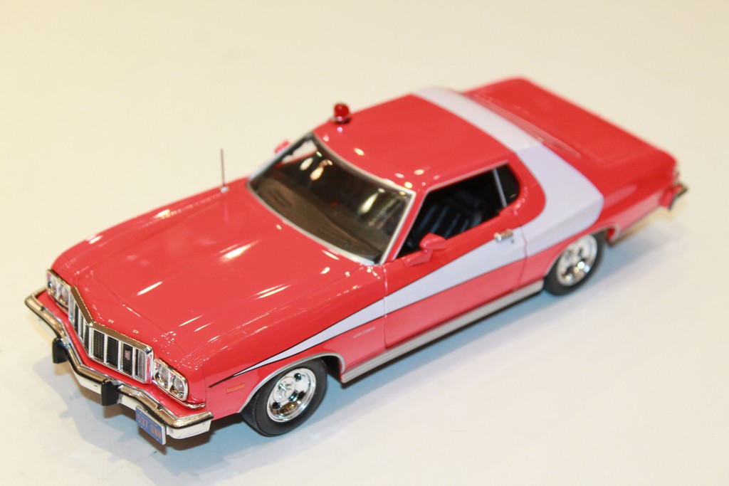 FORD GRAN TORINO "STARSKY & HUTCH" 1976 GREENLIGHT 1/24°