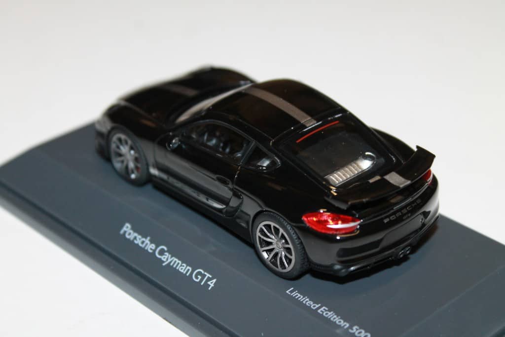 PORSCHE CAYMAN GT4 NOIR SCHUCO 1/43°