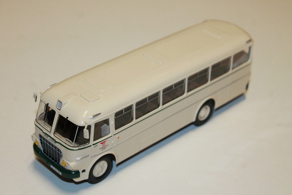 IKARUS 620 BEIGE PREMIUM CLASSIXXS 1/43°