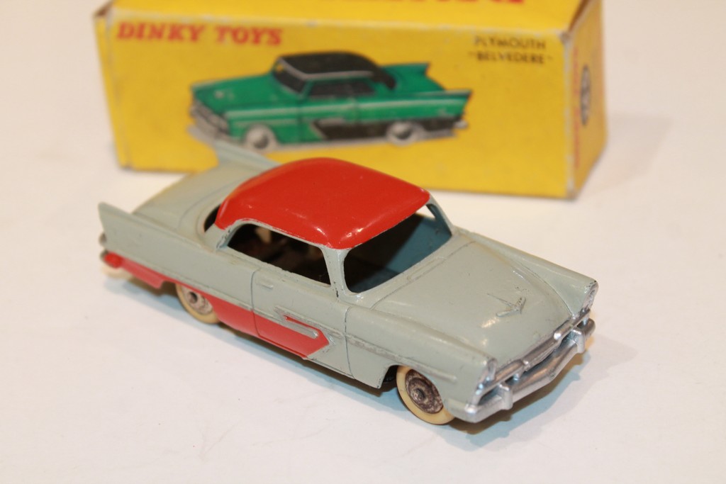 PLYMOUTH BELVEDERE 1950 DINKY TOYS 1/43°