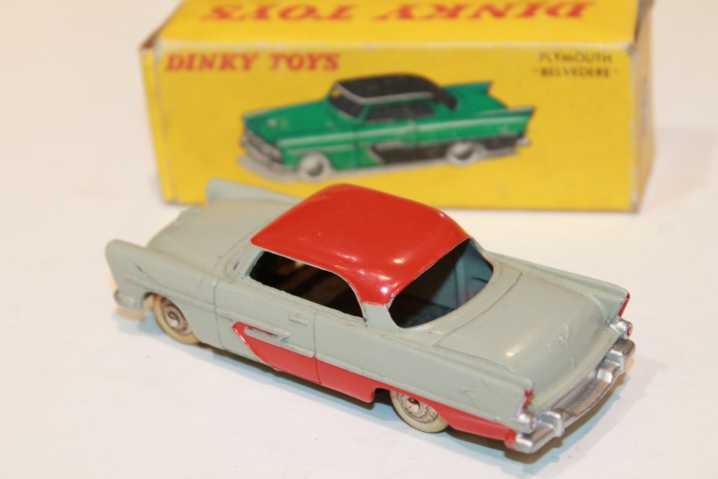 PLYMOUTH BELVEDERE 1950 DINKY TOYS 1/43°