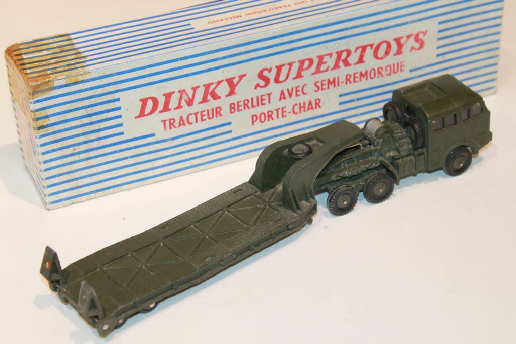 Miniature BERLIET VRD Noire 1933 – Collection FRANSTYLE 1/43 Par Miniatures Lyon