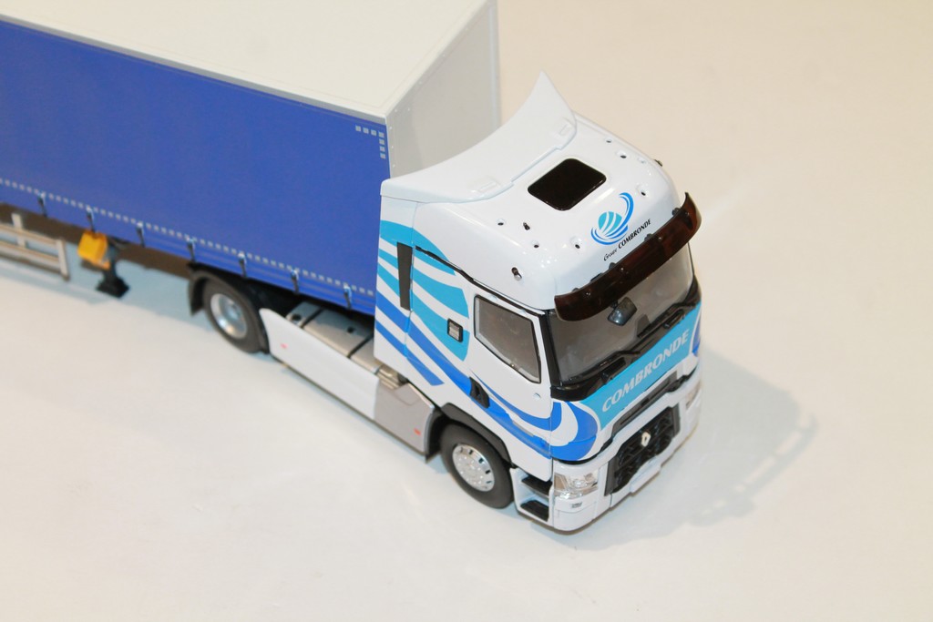 RENAULT T HIGH SEMI TAUTLINER ELIGOR 1/43°