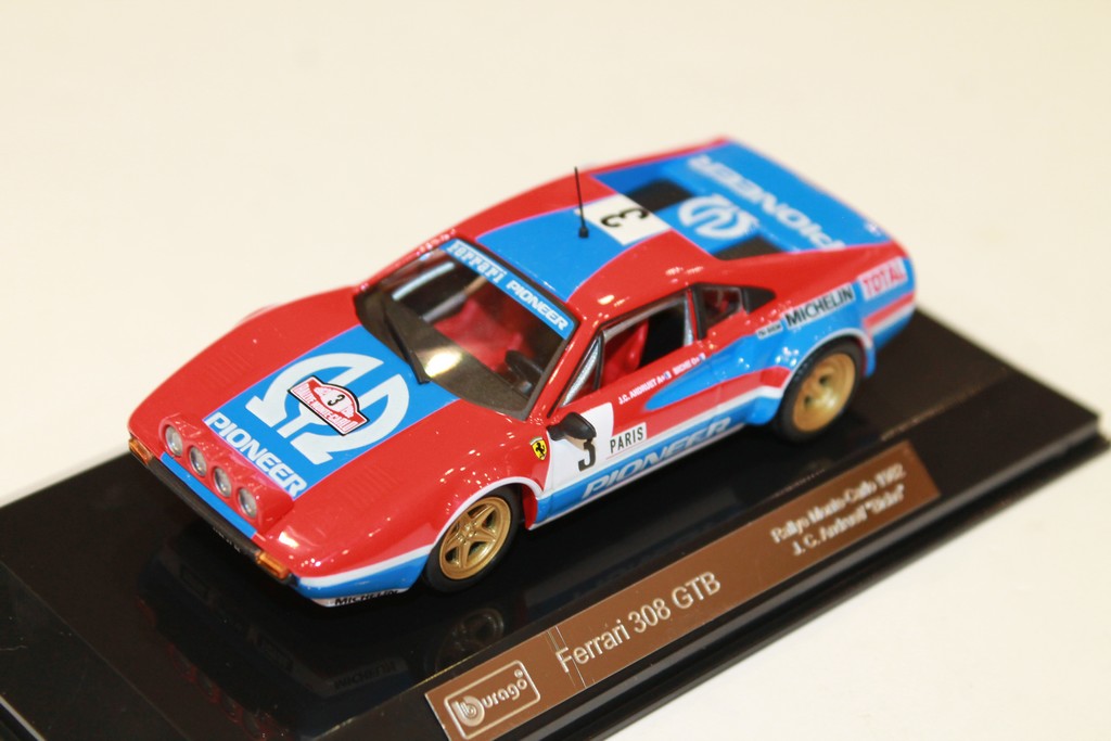 FERRARI 308 GTB 1982 BBURAGO 1/43°