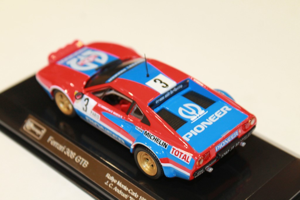 FERRARI 308 GTB 1982 BBURAGO 1/43°