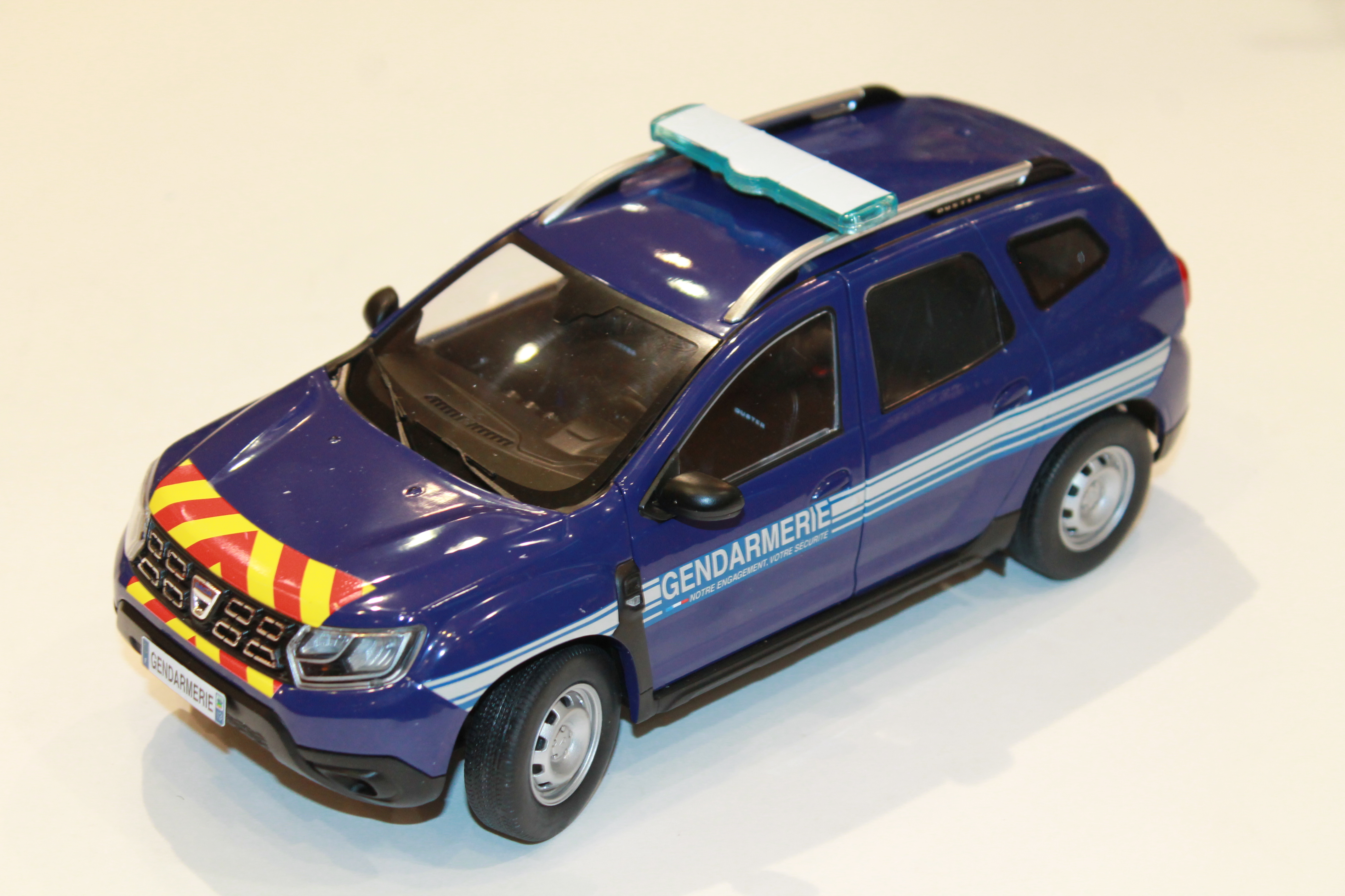 DACIA DUSTER MK2 GENDARMERIE SOLIDO 1/18°