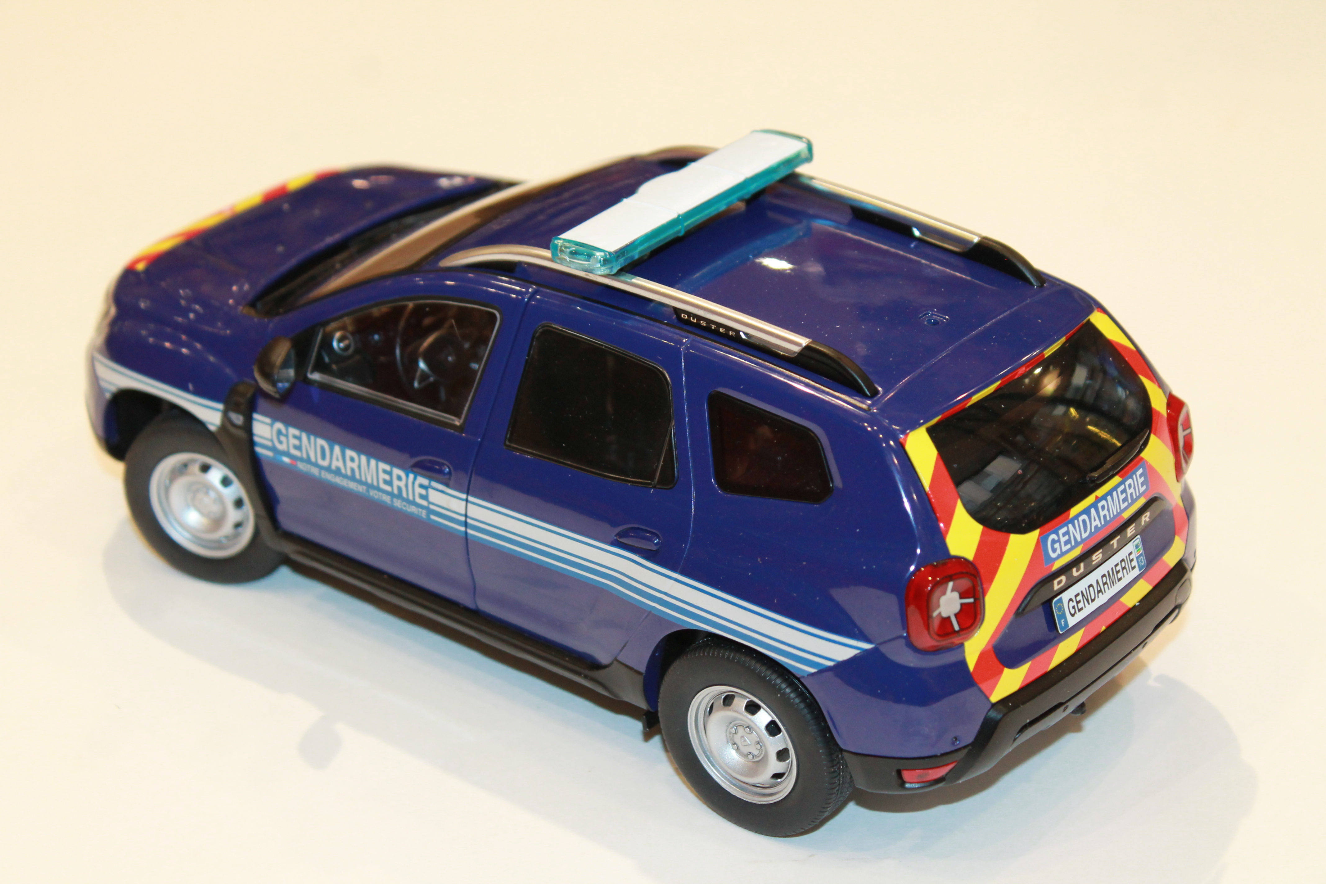 DACIA DUSTER MK2 GENDARMERIE SOLIDO 1/18°