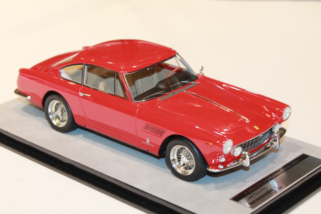 FERRARI 250 GTE 2+2 1962 ROSSO CORSA TECNOMODEL 1/18°