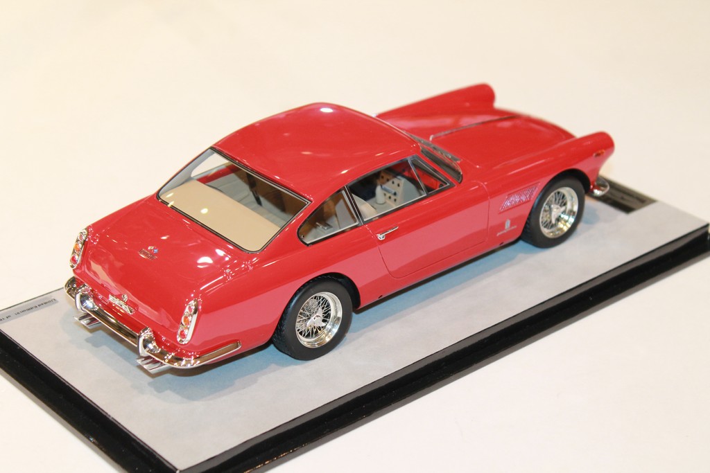 FERRARI 250 GTE 2+2 1962 ROSSO CORSA TECNOMODEL 1/18°