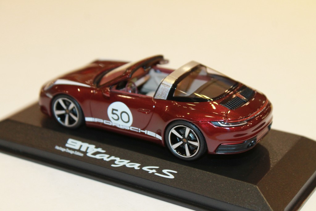 PORSCHE 911-992 TARGA 4S HERITAGE 2020 MINICHAMPS 1/43°