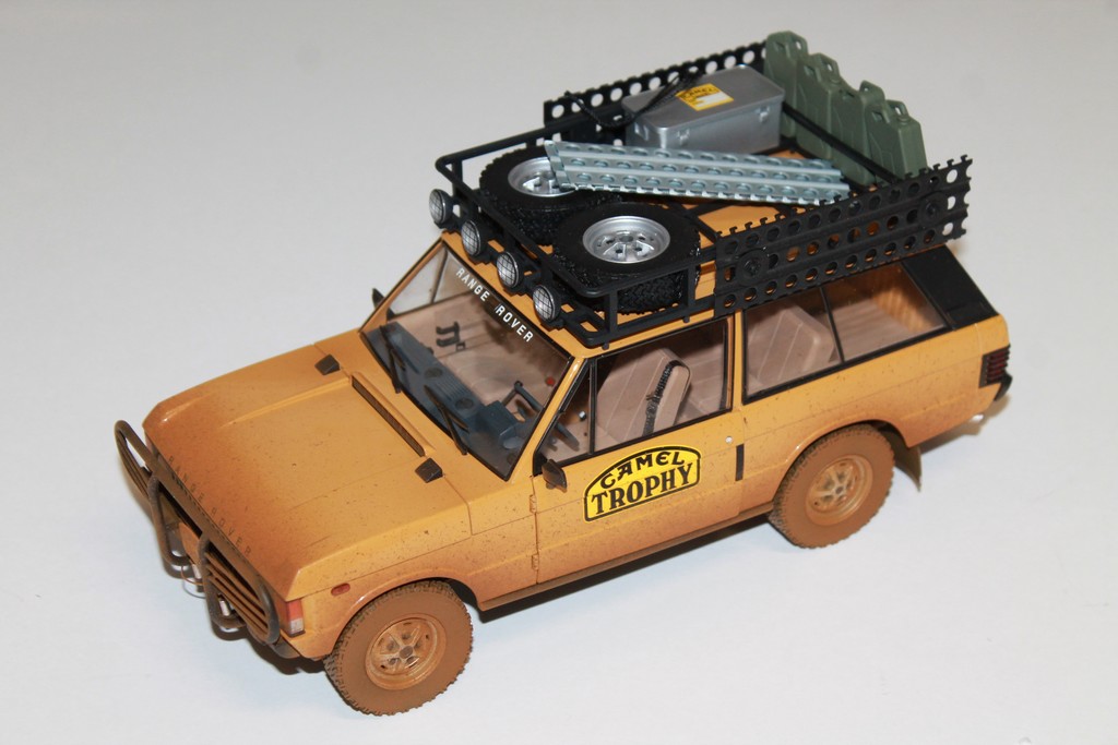 LAND ROVER 