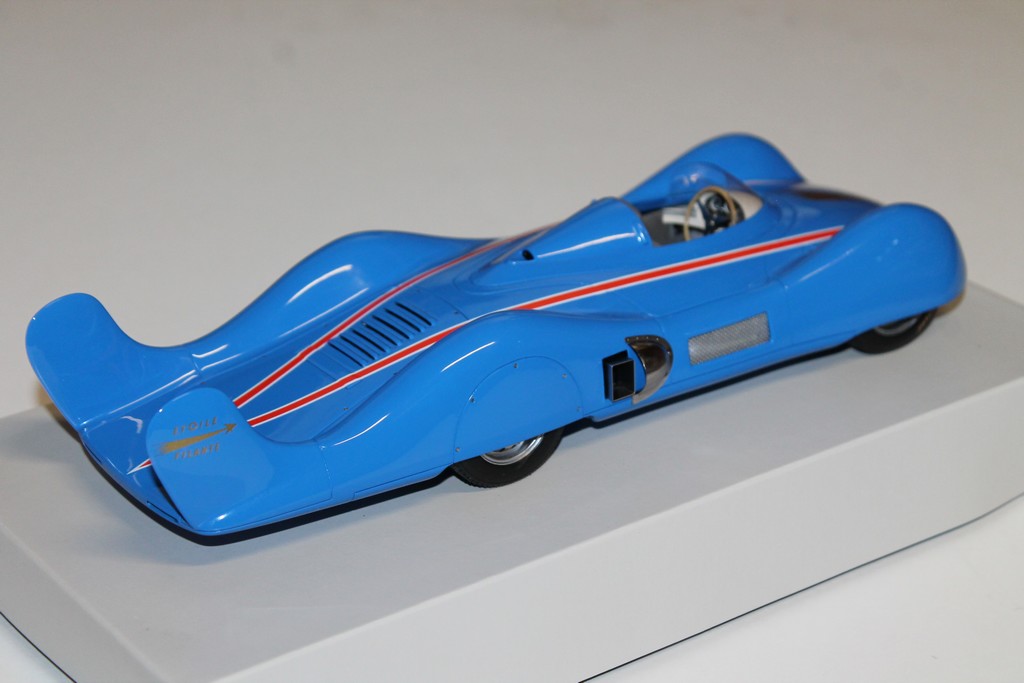 RENAULT ETOILE FILANTE RECORD CAR 1956 SPARK 1/18°