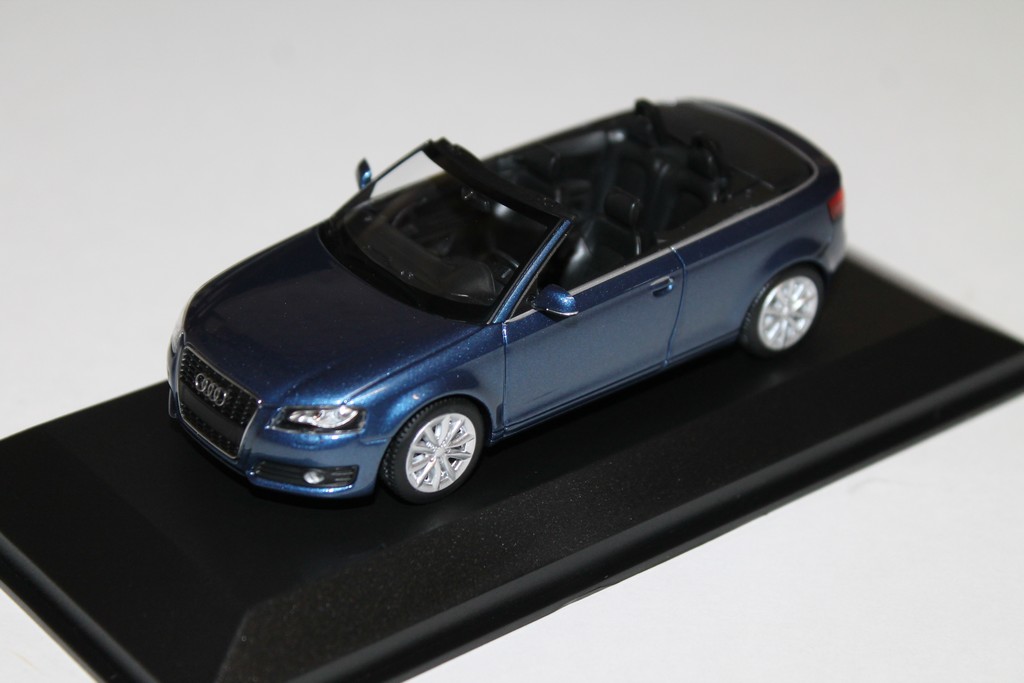 AUDI A3 CABRIOLET BLEU 2007 MAXICHAMPS 1/43°