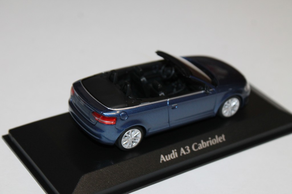 AUDI A3 CABRIOLET BLEU 2007 MAXICHAMPS 1/43°