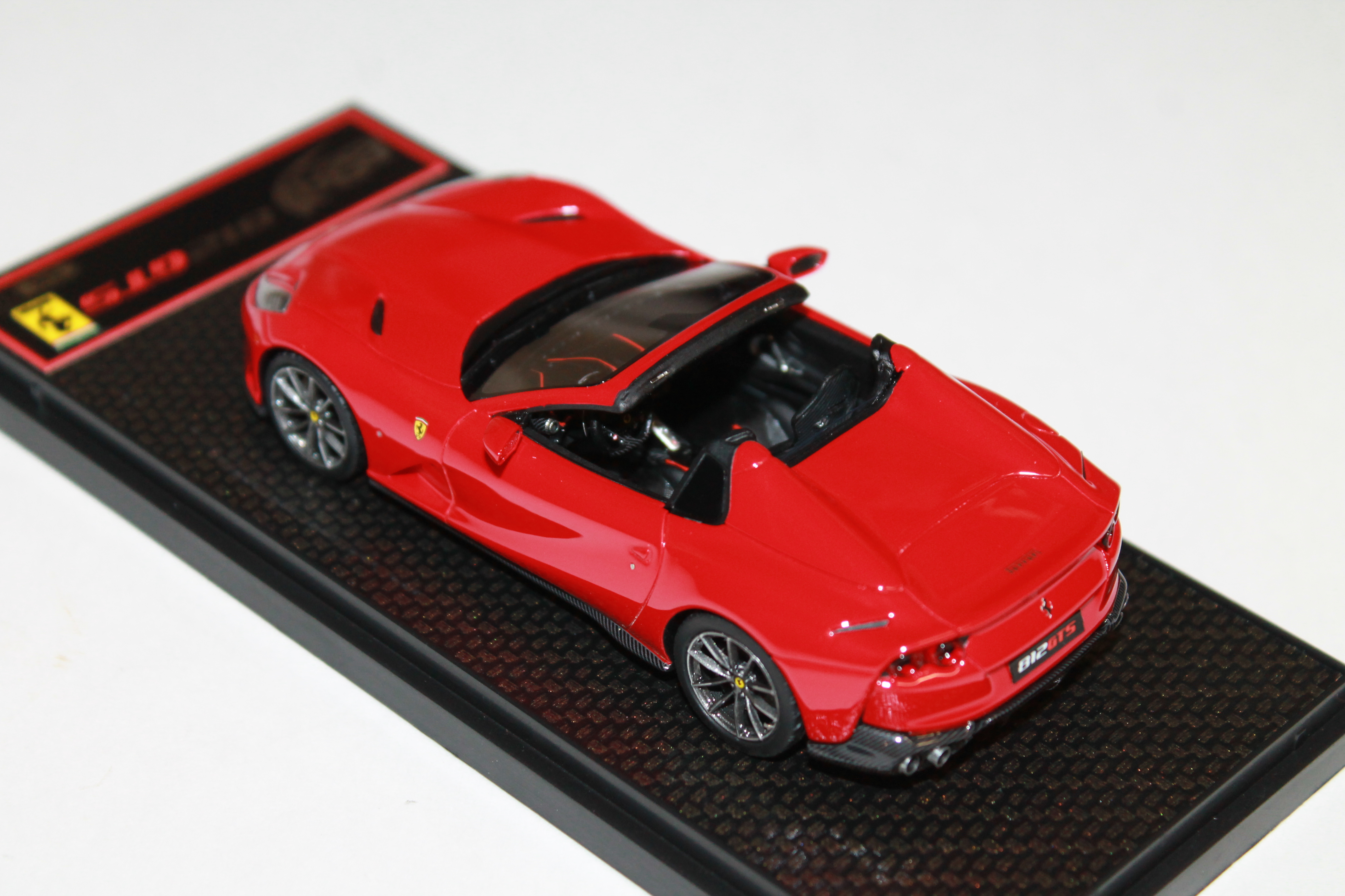 BBR 1/43 フェラーリ 812 ロッソ コルサ 322 GTS 2019 レッド BBR 1:43 Ferrari 812 Rosso  Corsa 322 GTS 2019 red - esupport.vn