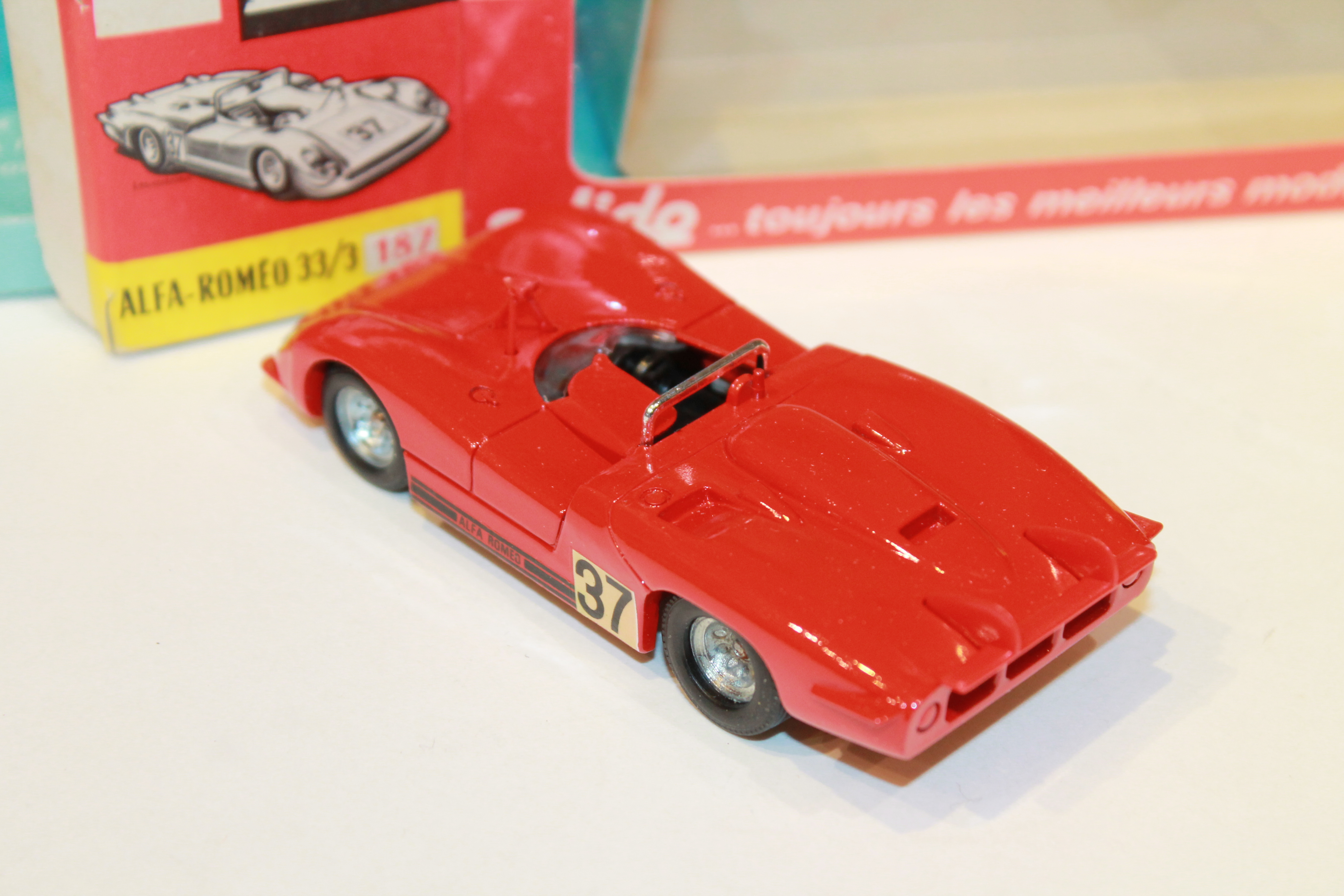 ALFA ROMEO 33/3 SOLIDO 1/43°