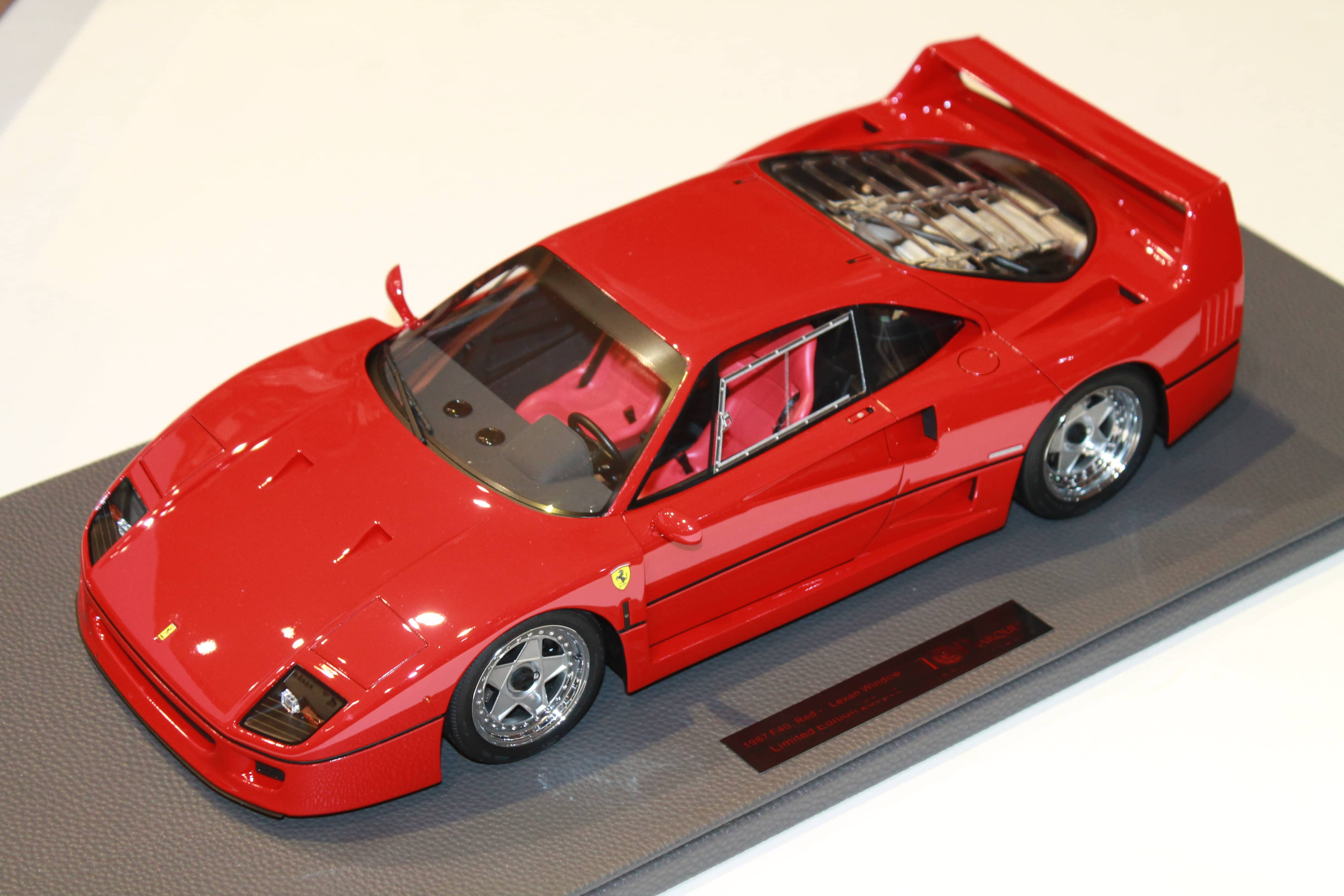 FERRARI F40 TOP MARQUES 1/12°