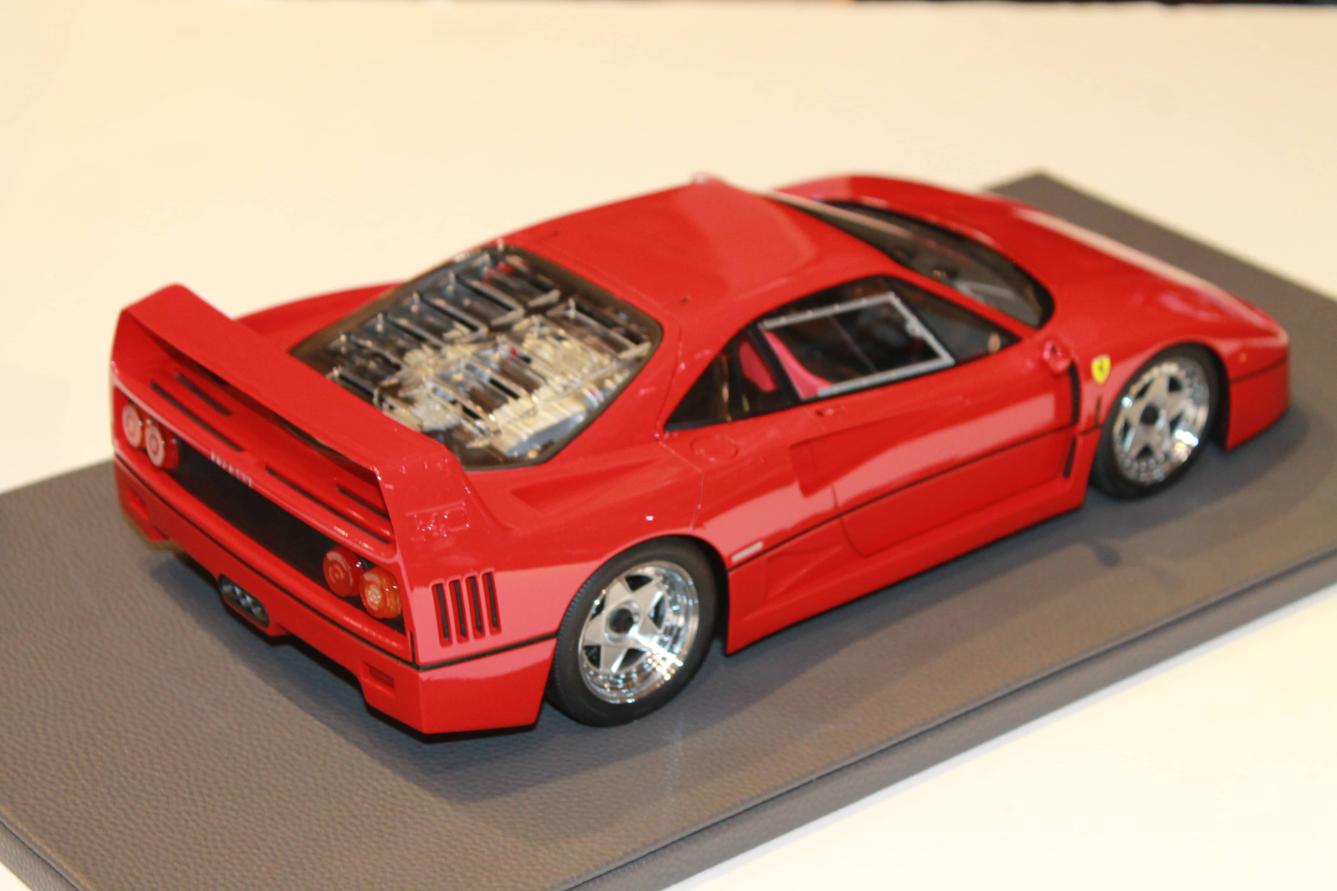 FERRARI F40 TOP MARQUES 1/12°