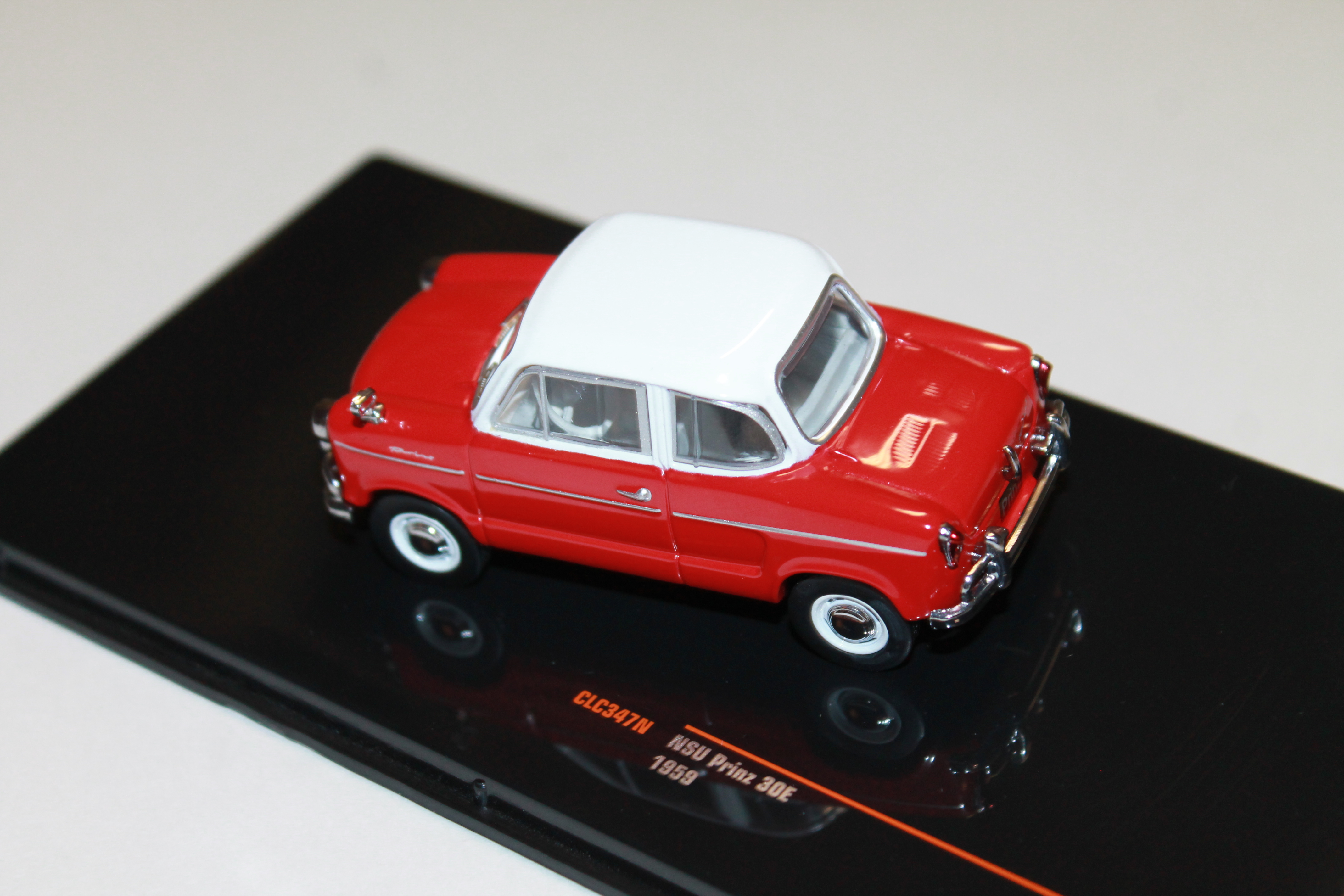 NSU PRINZ 30E 1959 IXO 1/43°