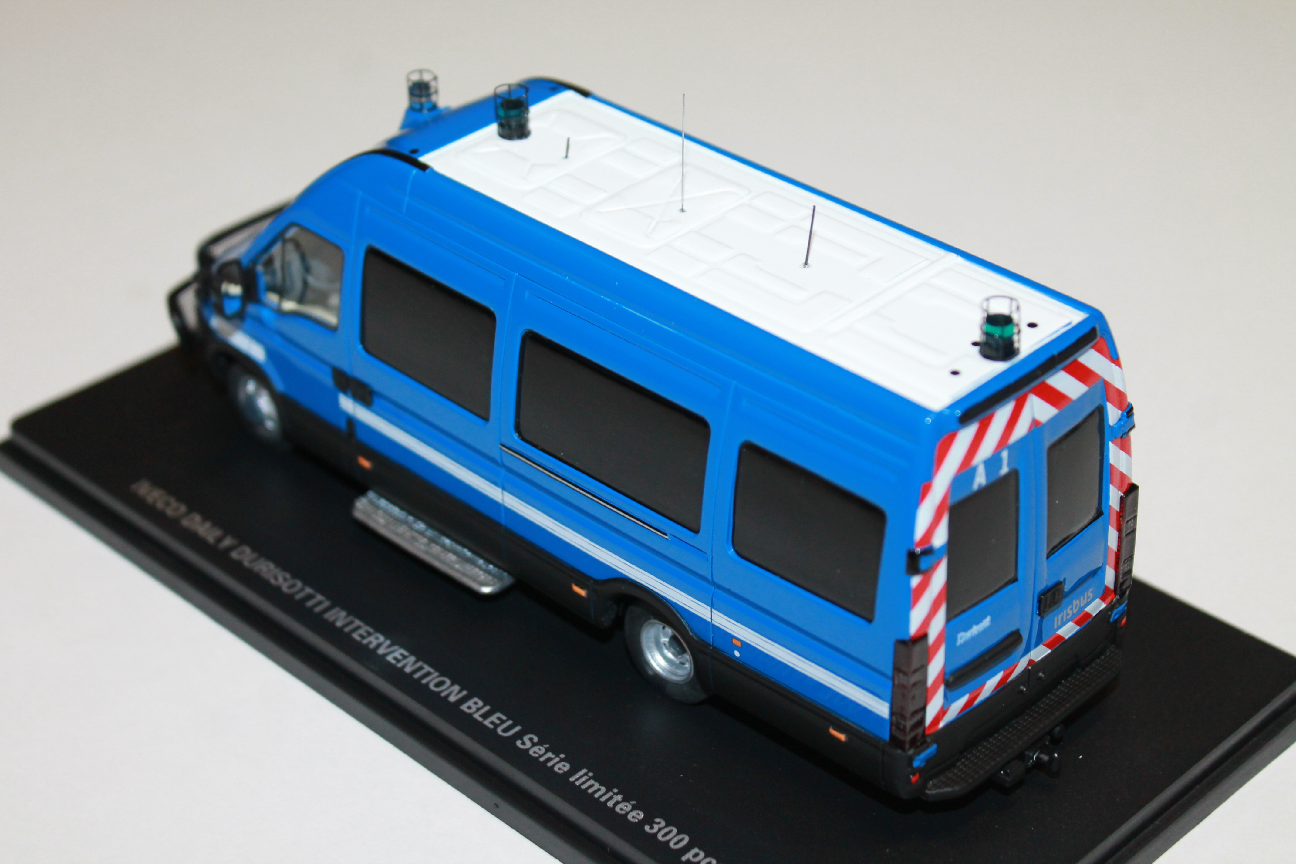 IVECO DAILY DURISOTTI FOURGON INTERVENTION BLEU PERFEX 1/43°