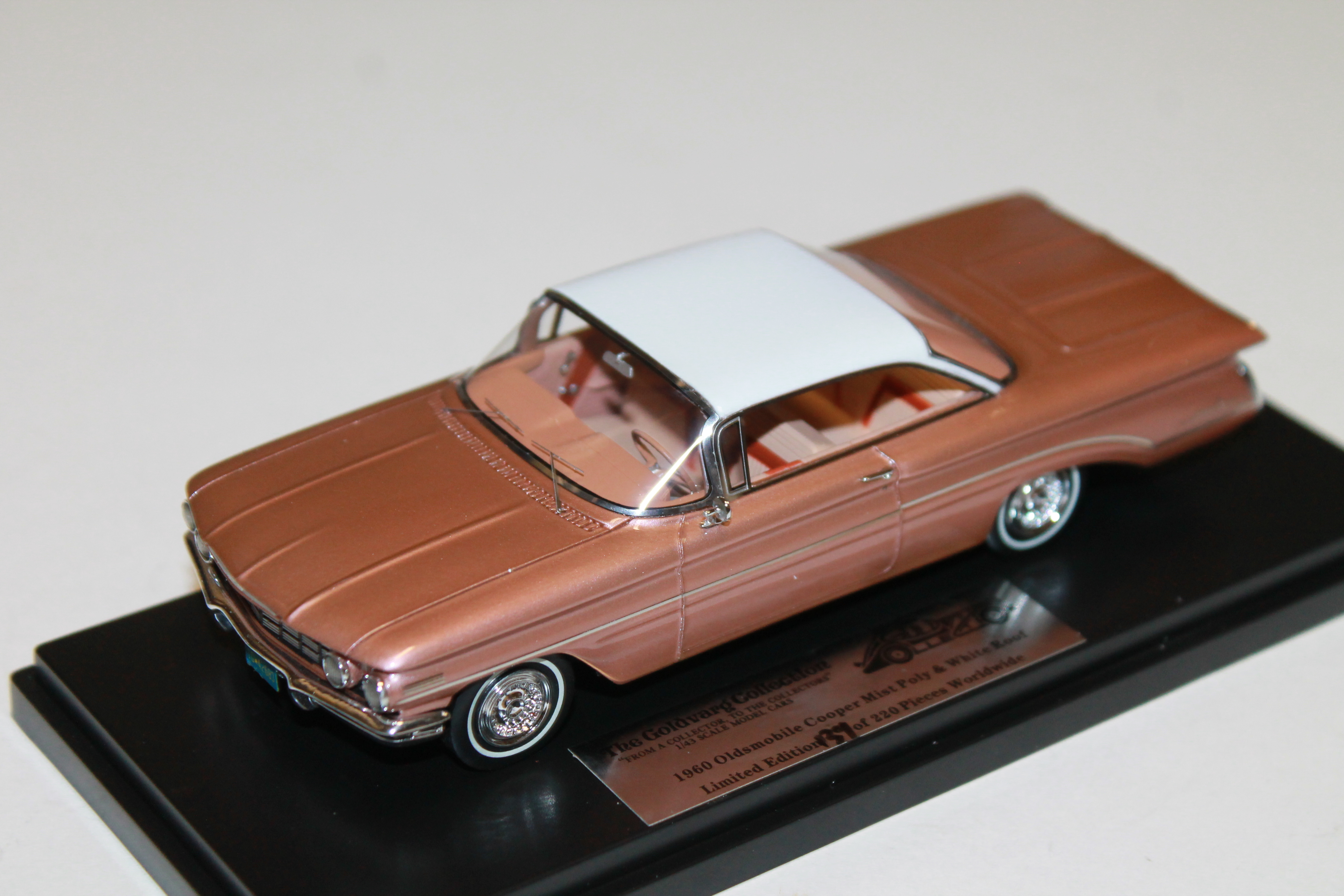 OLDSMOBILE FERN CUIVRE 1960 GOLDVARG 1/43°