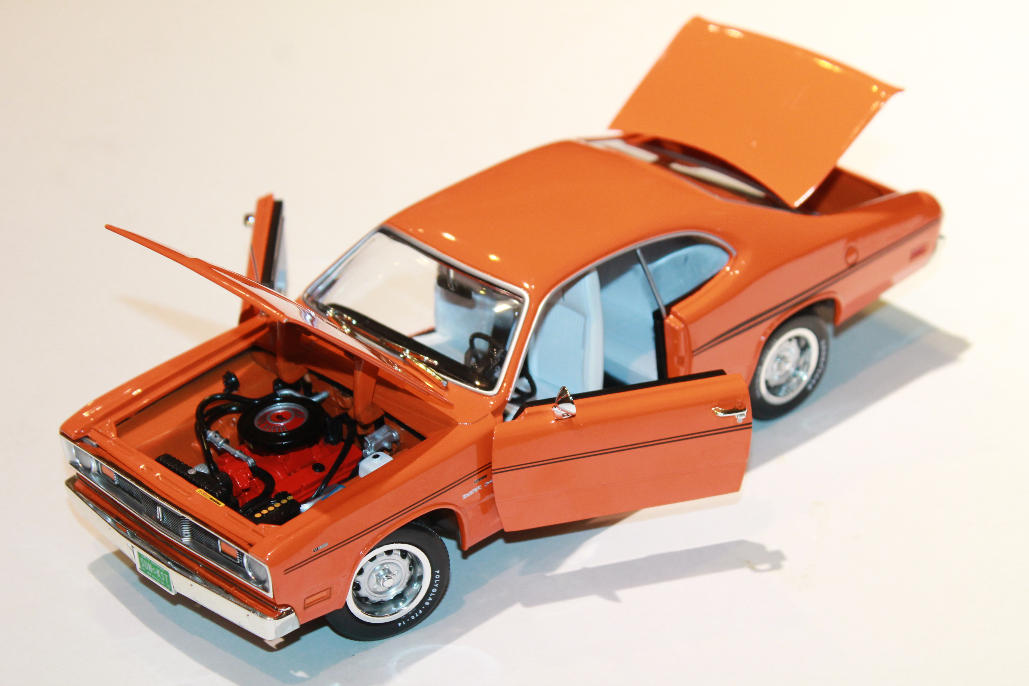 PLYMOUTH DUSTER 340 ORANGE 1970 AUTO WORLD 1/18°