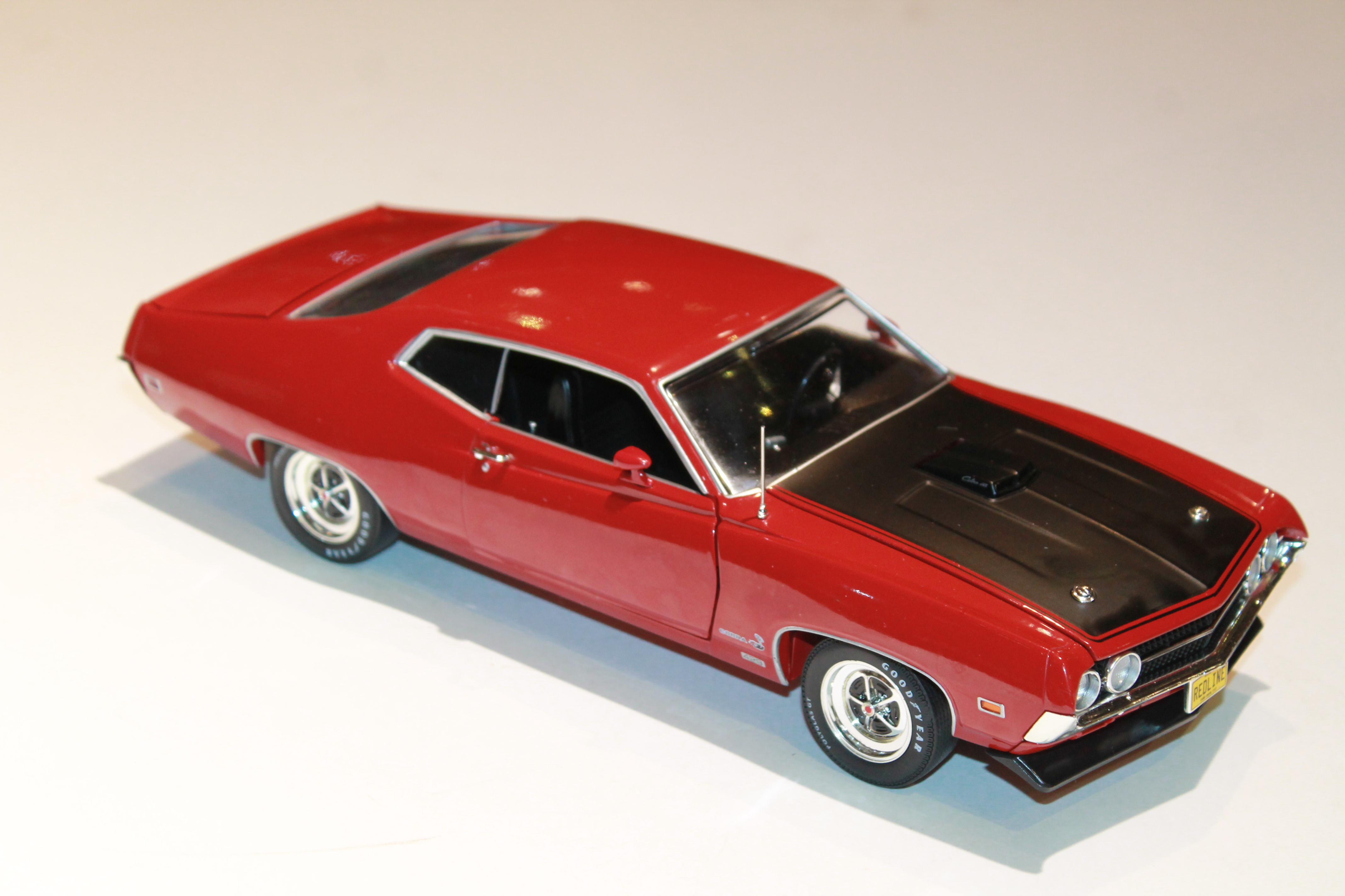 FORD TORINO ROUGE COBRA 1970 COBRA 1/18°