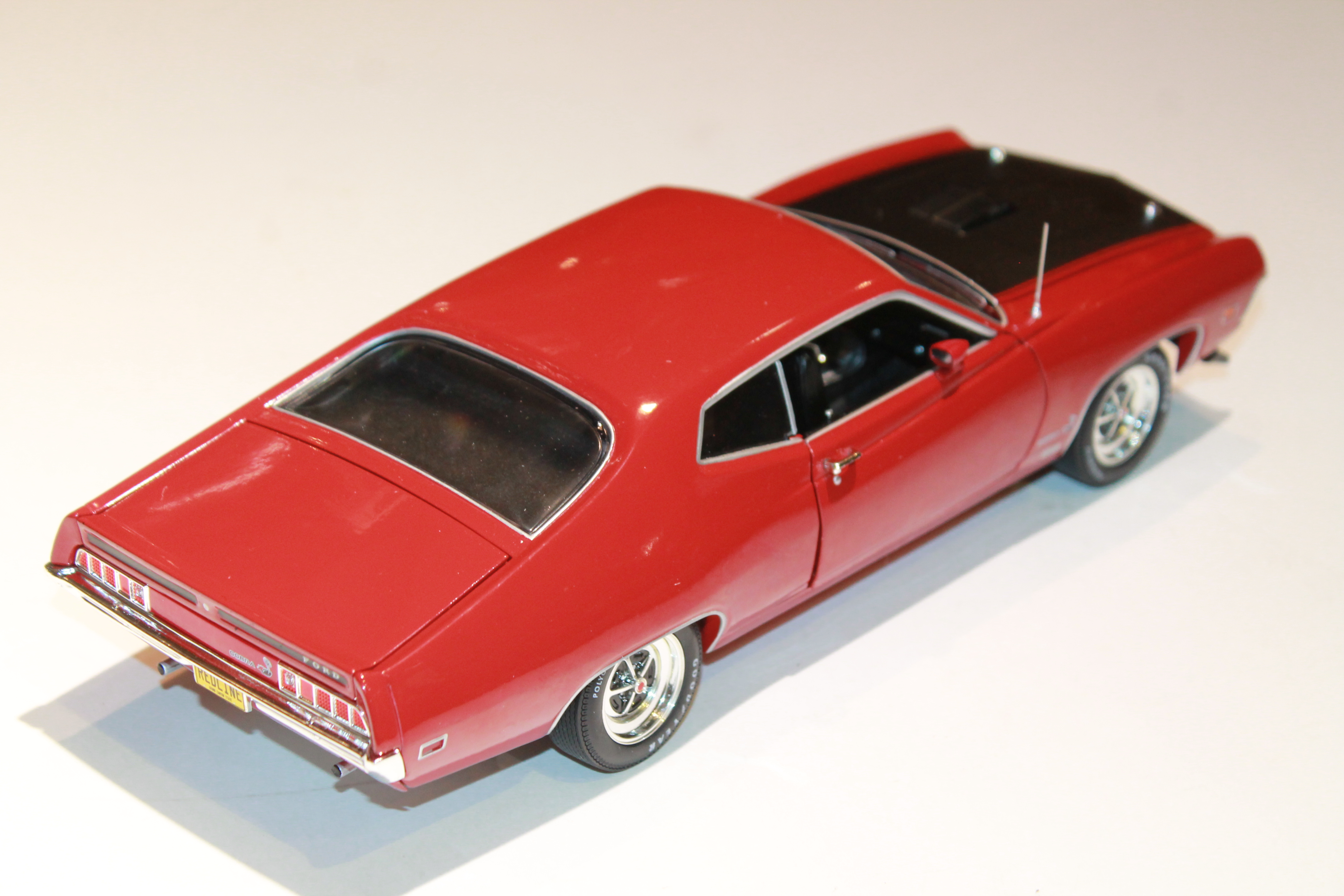 FORD TORINO ROUGE COBRA 1970 COBRA 1/18°