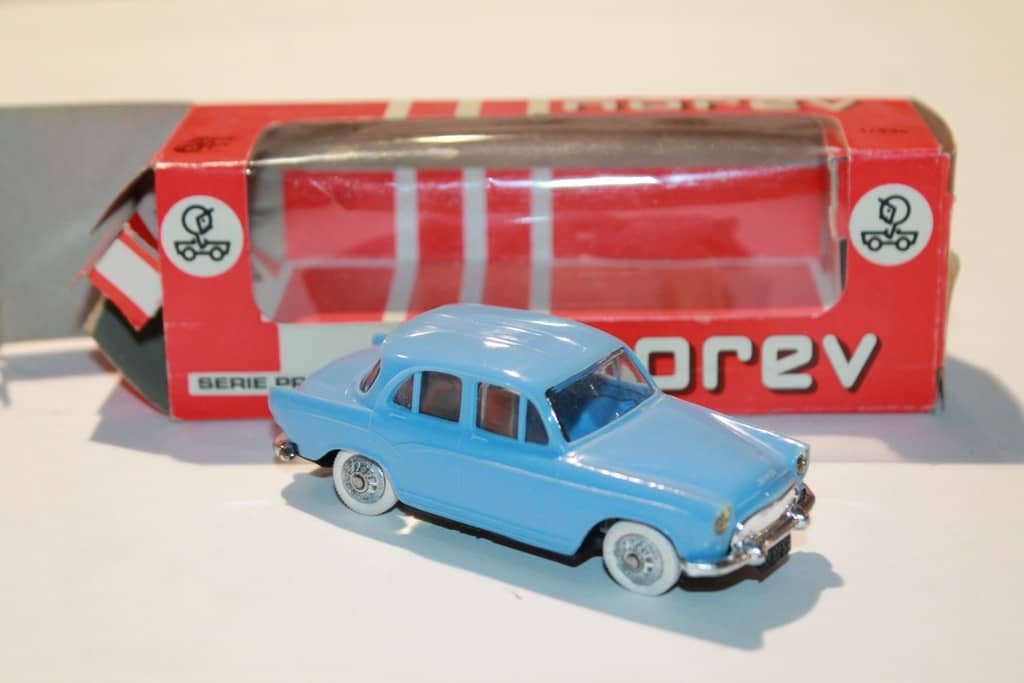 SIMCA ARONDE CrÃ¨me et Toit Bleu NOREV 1:43 sous coque of reference