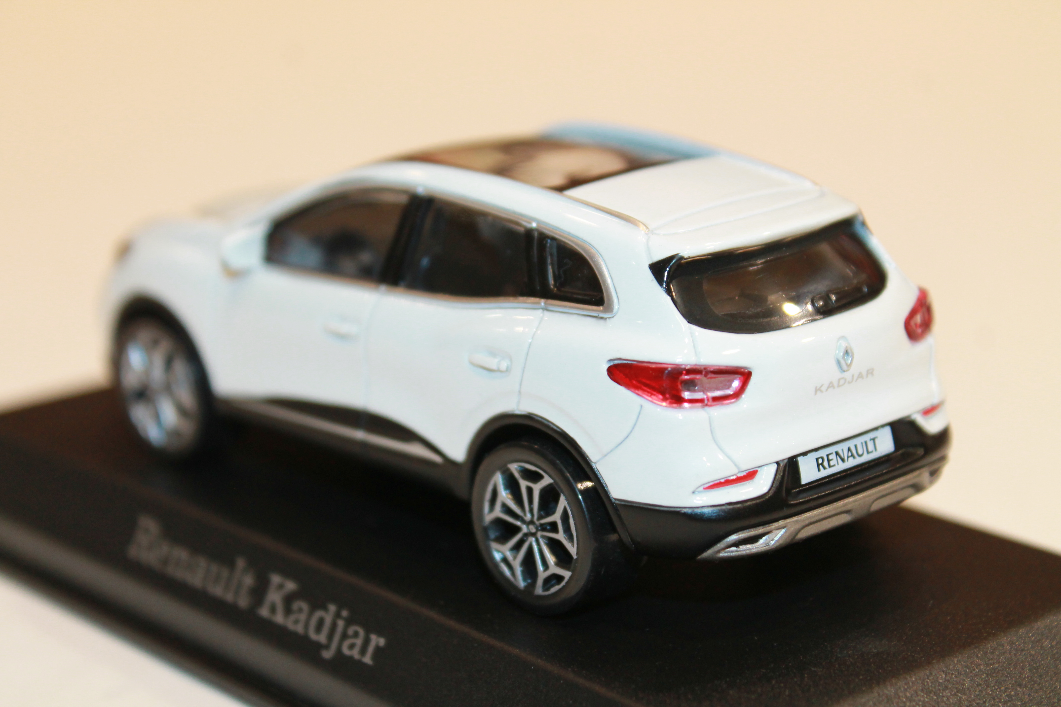 RENAULT KADJAR BLC NOREV 1/43°